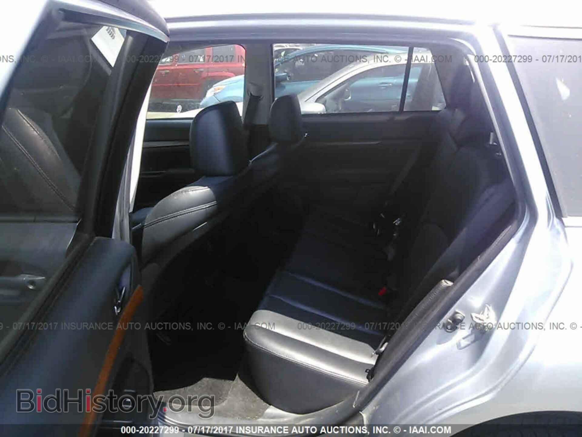 2014 Subaru Outback - VIN: 4S4BRBLC1E3241065 - Photo 8