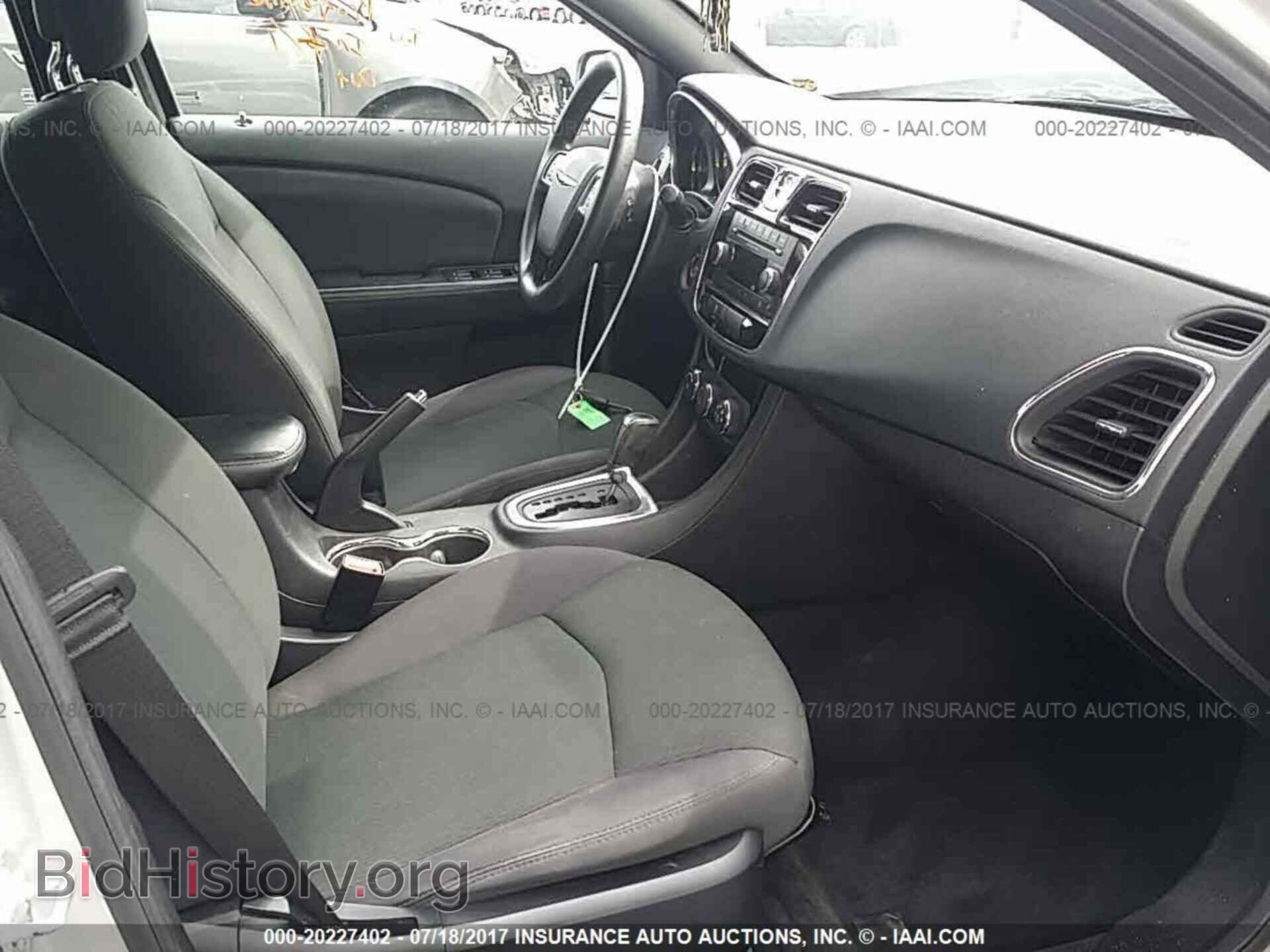 2012 Chrysler 200 - VIN: 1C3CCBAB8CN180078 - Photo 5