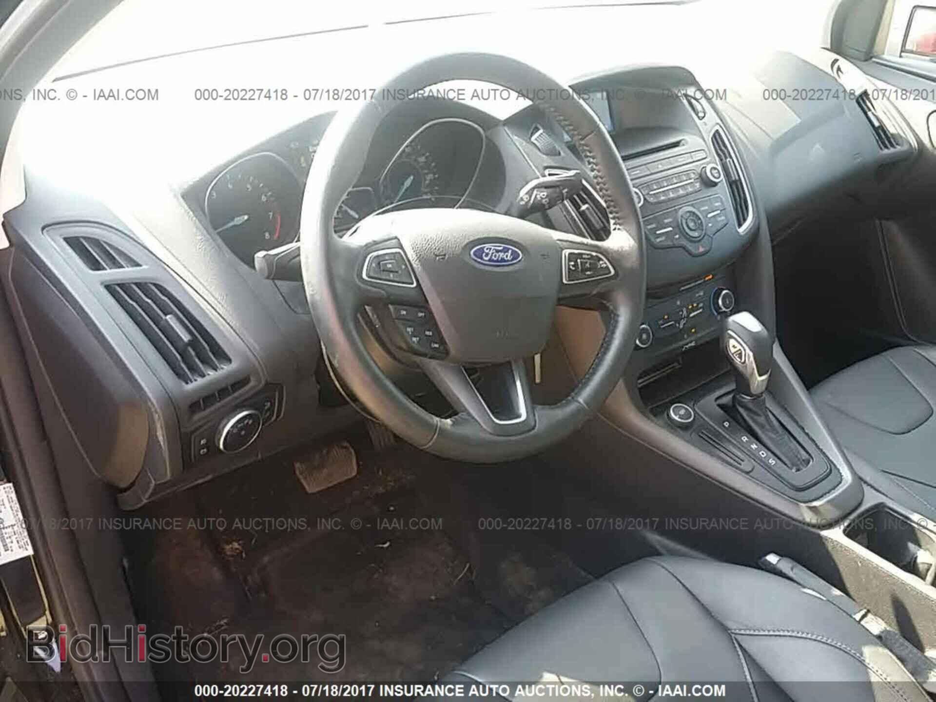 2015 Ford Focus - VIN: 1FADP3F22FL229672 - Photo 5