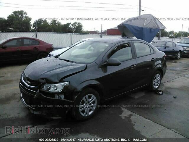 2017 Chevrolet Sonic - VIN: 1G1JB5SH3H4132150 - Фото 2