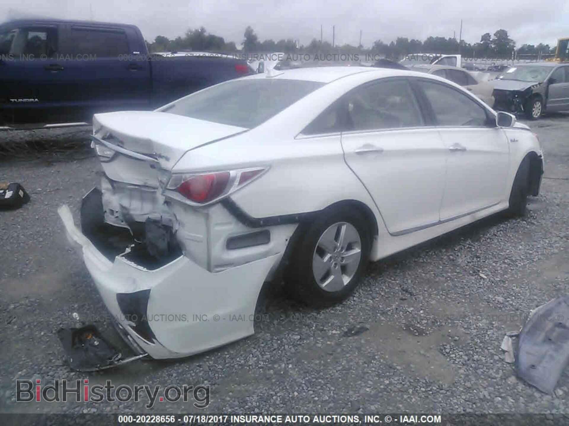 2012 Hyundai Sonata - VIN: KMHEC4A43CA028844 - Фото 4