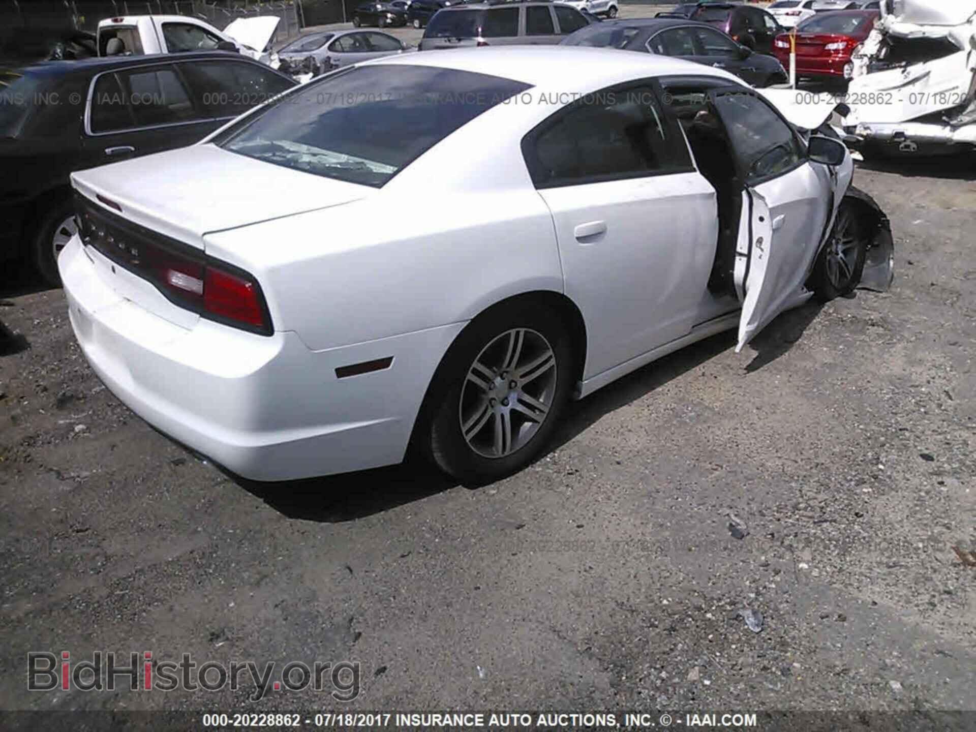 2012 Dodge Charger - VIN: 2C3CDXAT9CH241661 - Фото 4
