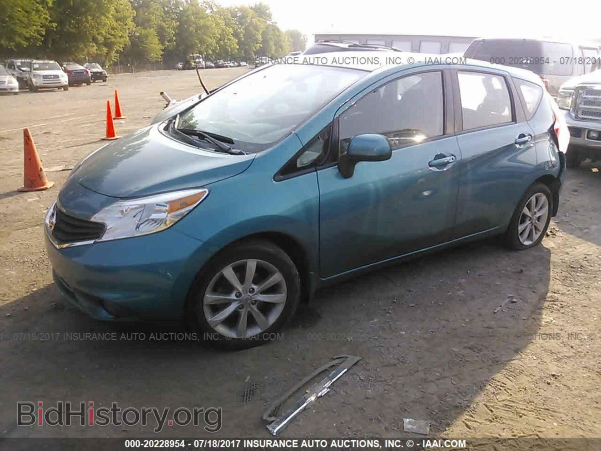 2014 Nissan Versa note - VIN: 3N1CE2CP3EL367300 - Photo 2