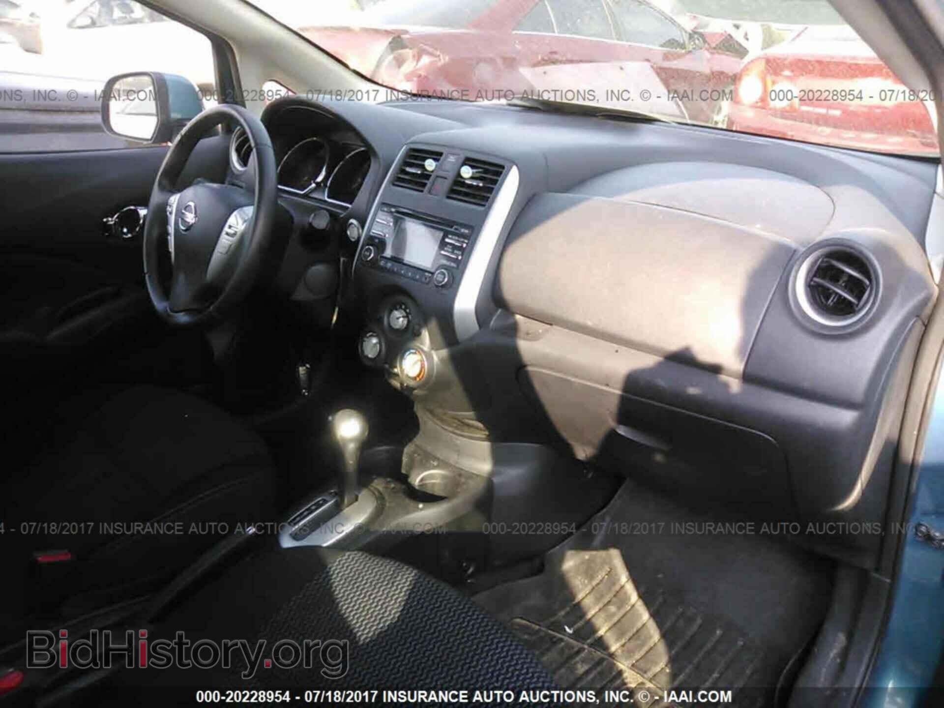 2014 Nissan Versa note - VIN: 3N1CE2CP3EL367300 - Photo 5