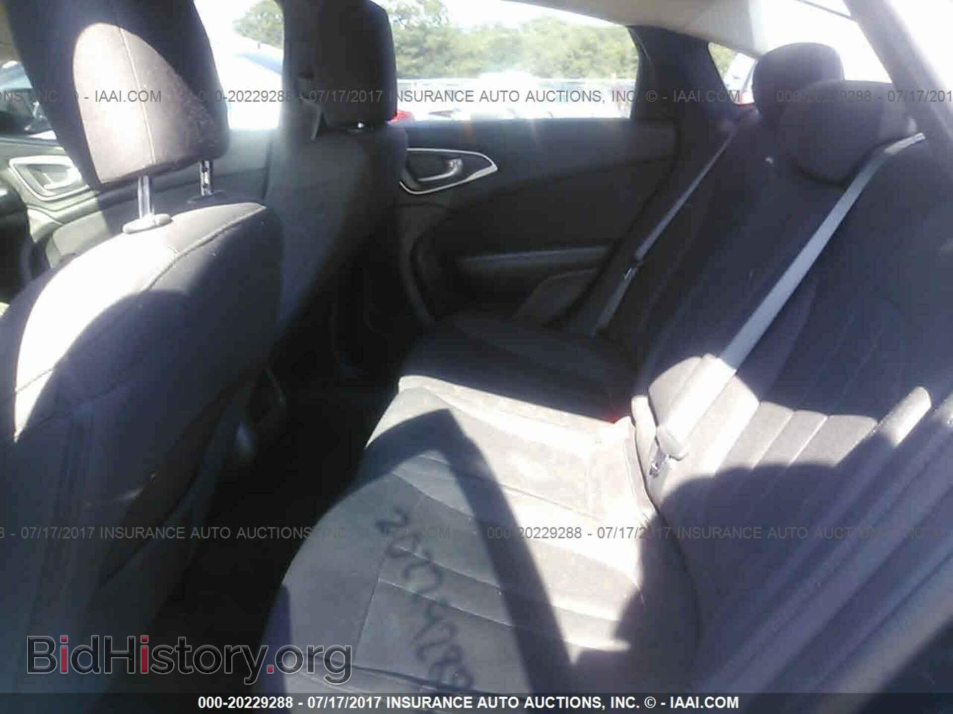 2015 Chrysler 200 - VIN: 1C3CCCABXFN612955 - Фото 8