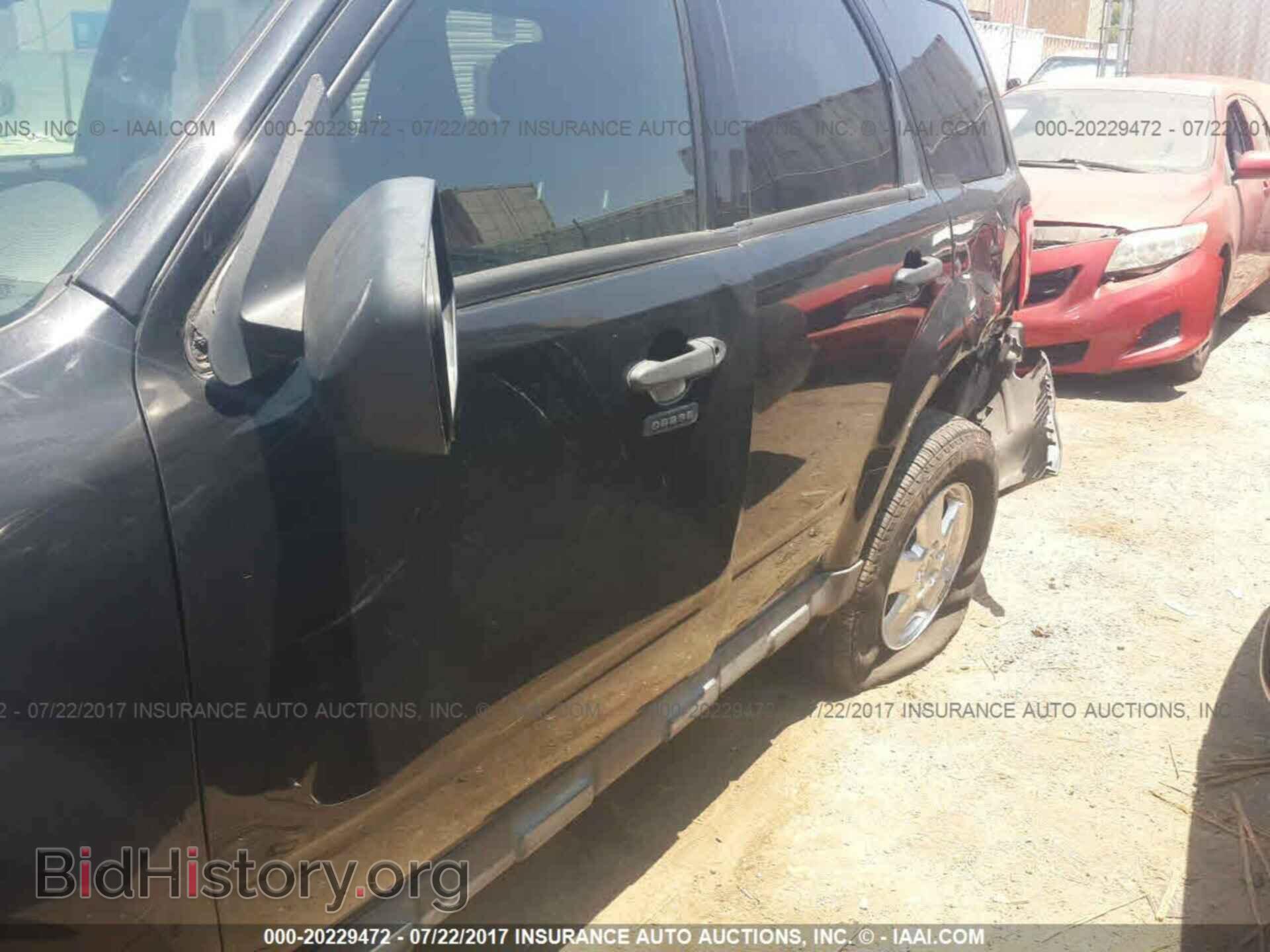 2011 Ford Escape - VIN: 1FMCU0D73BKB73054 - Photo 6