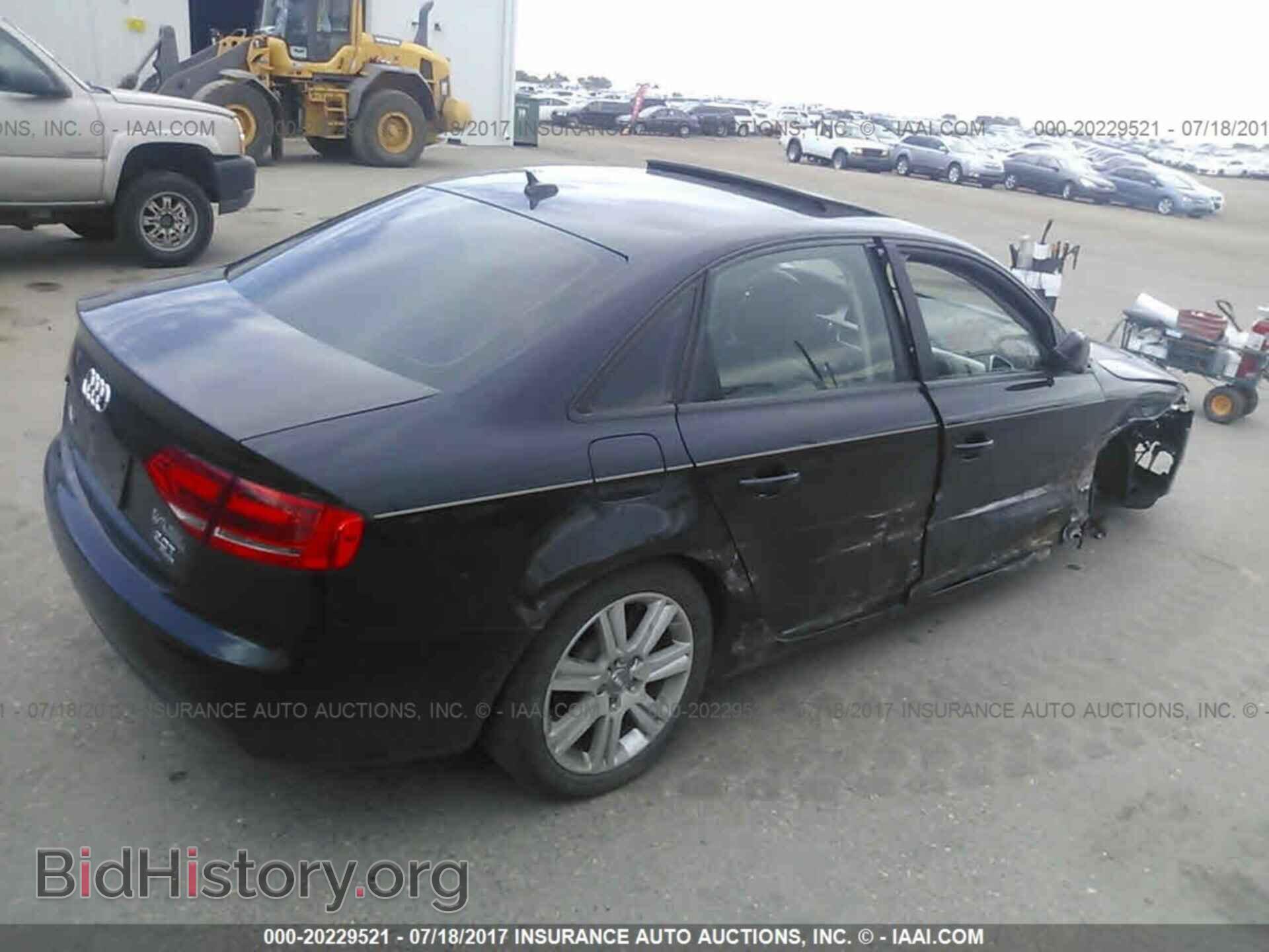2011 Audi A4 - VIN: WAUBFAFL7BN014592 - Photo 4