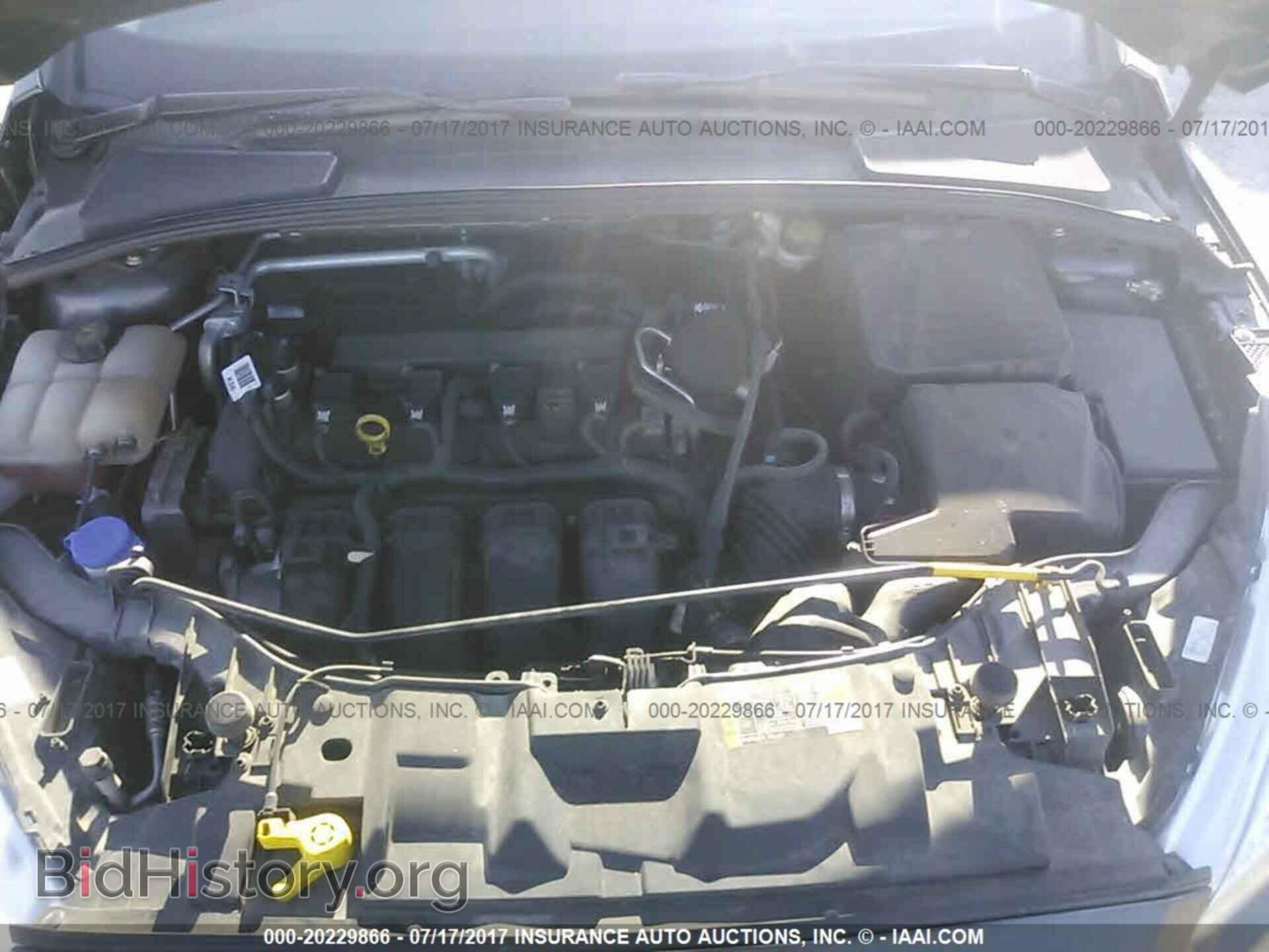2015 Ford Focus - VIN: 1FADP3E21FL374803 - Photo 10
