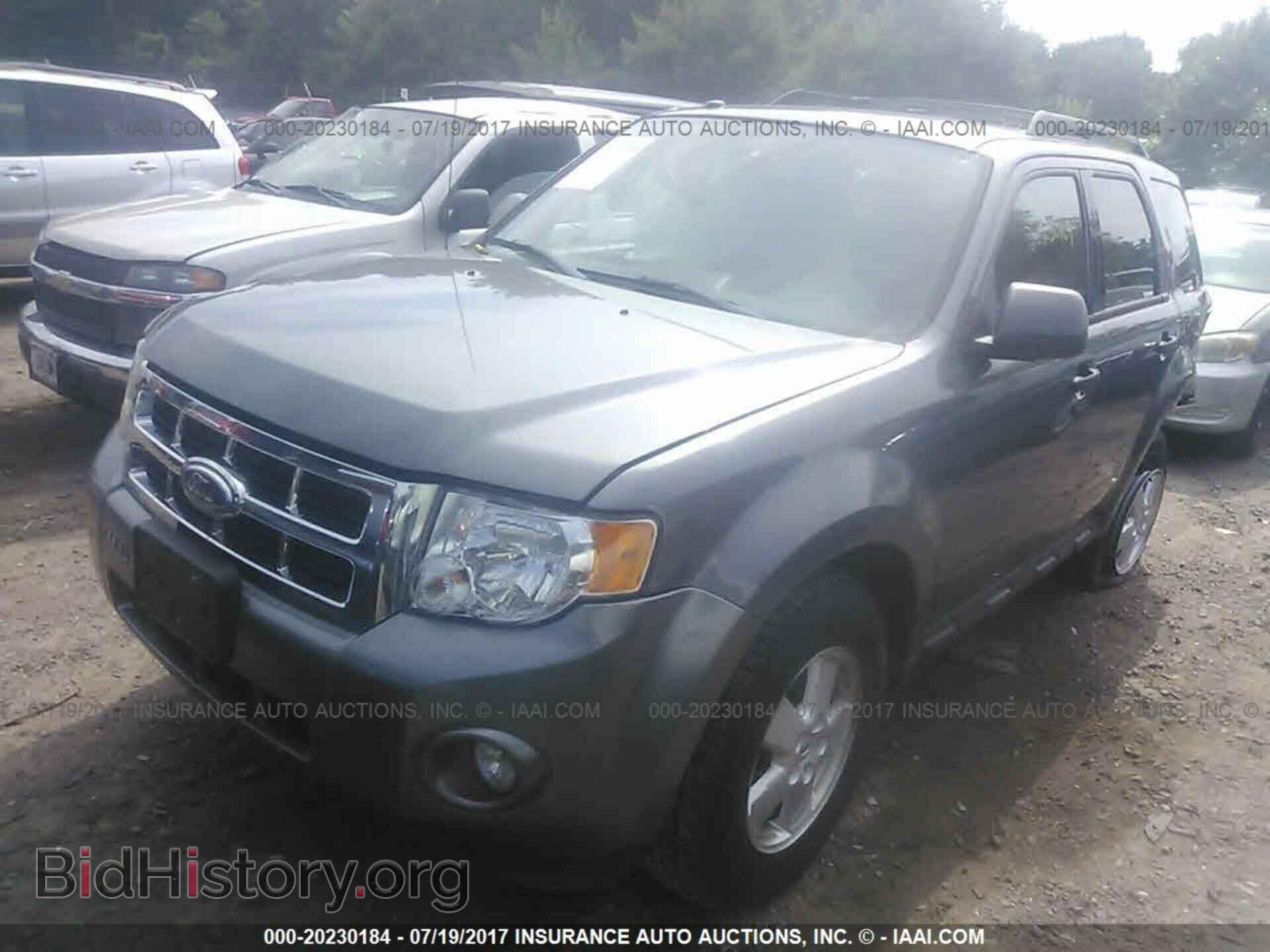 2012 Ford Escape - VIN: 1FMCU9DG9CKB12720 - Photo 2