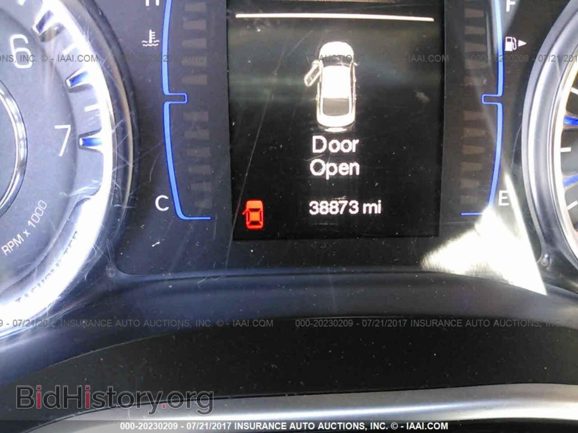 2015 Chrysler 200 - VIN: 1C3CCCAB4FN717085 - Photo 7