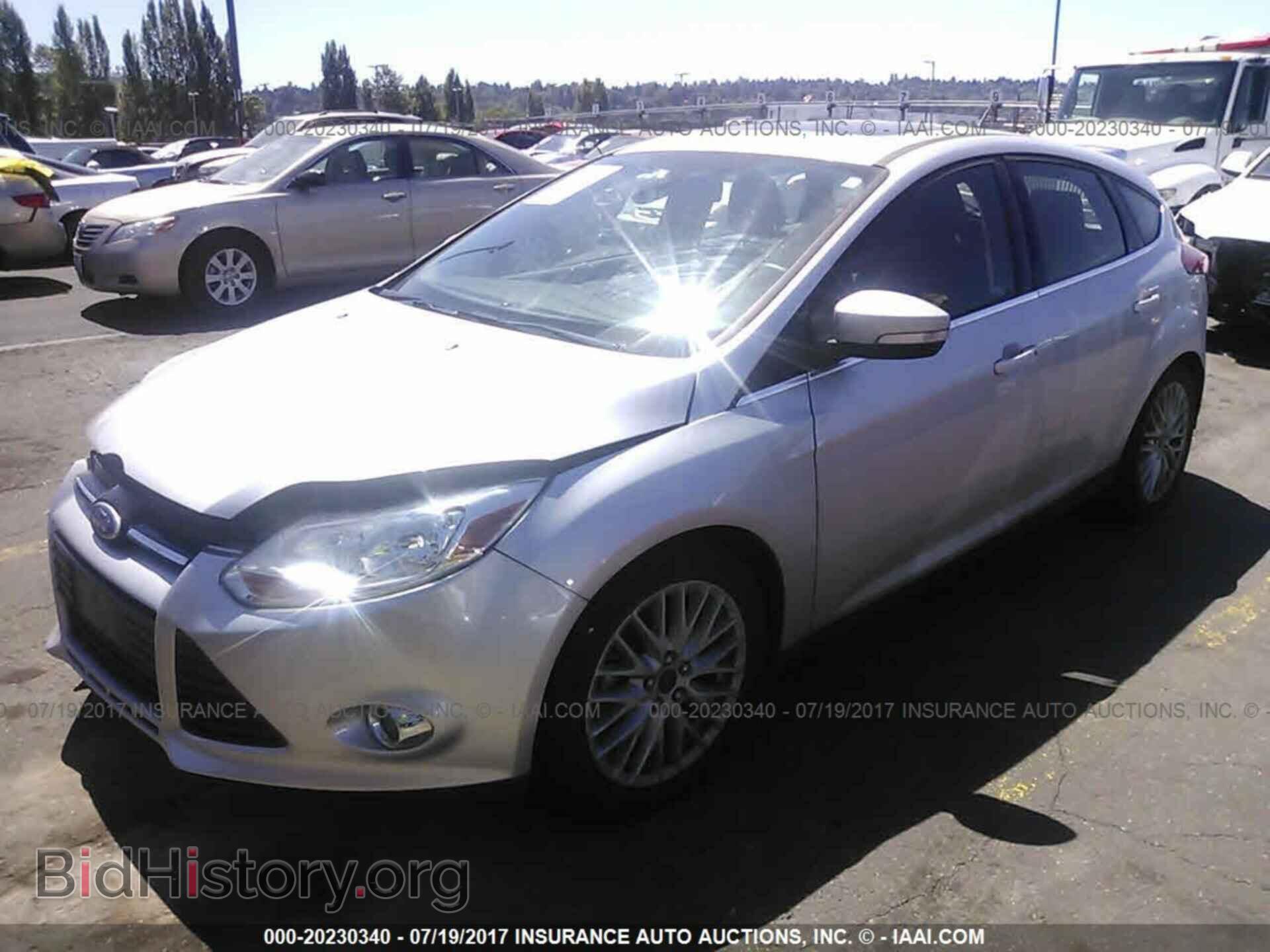 2012 Ford Focus - VIN: 1FAHP3M21CL251422 - Фото 2