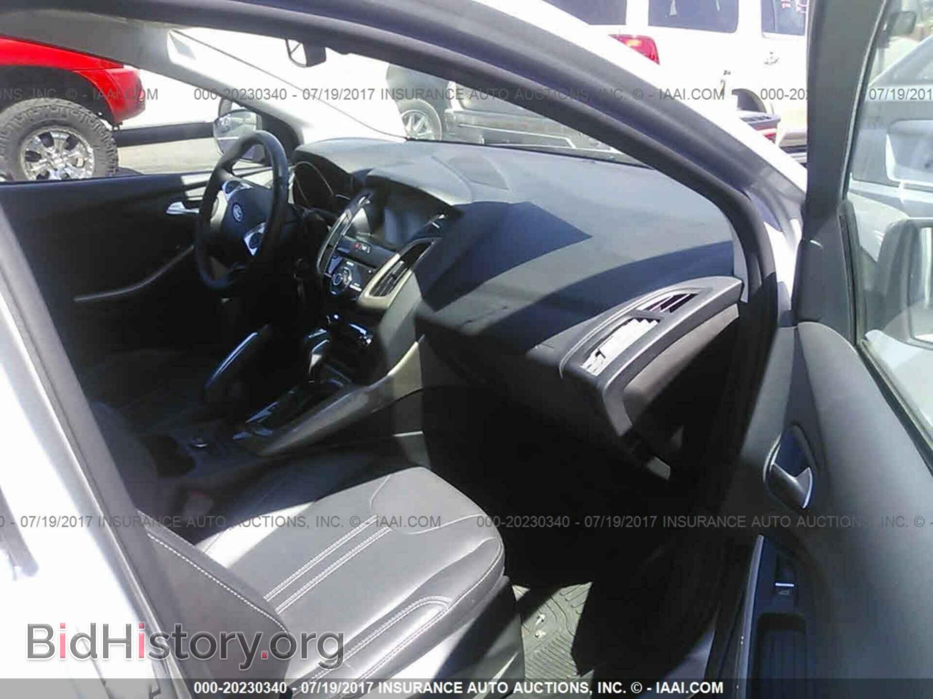 2012 Ford Focus - VIN: 1FAHP3M21CL251422 - Фото 5
