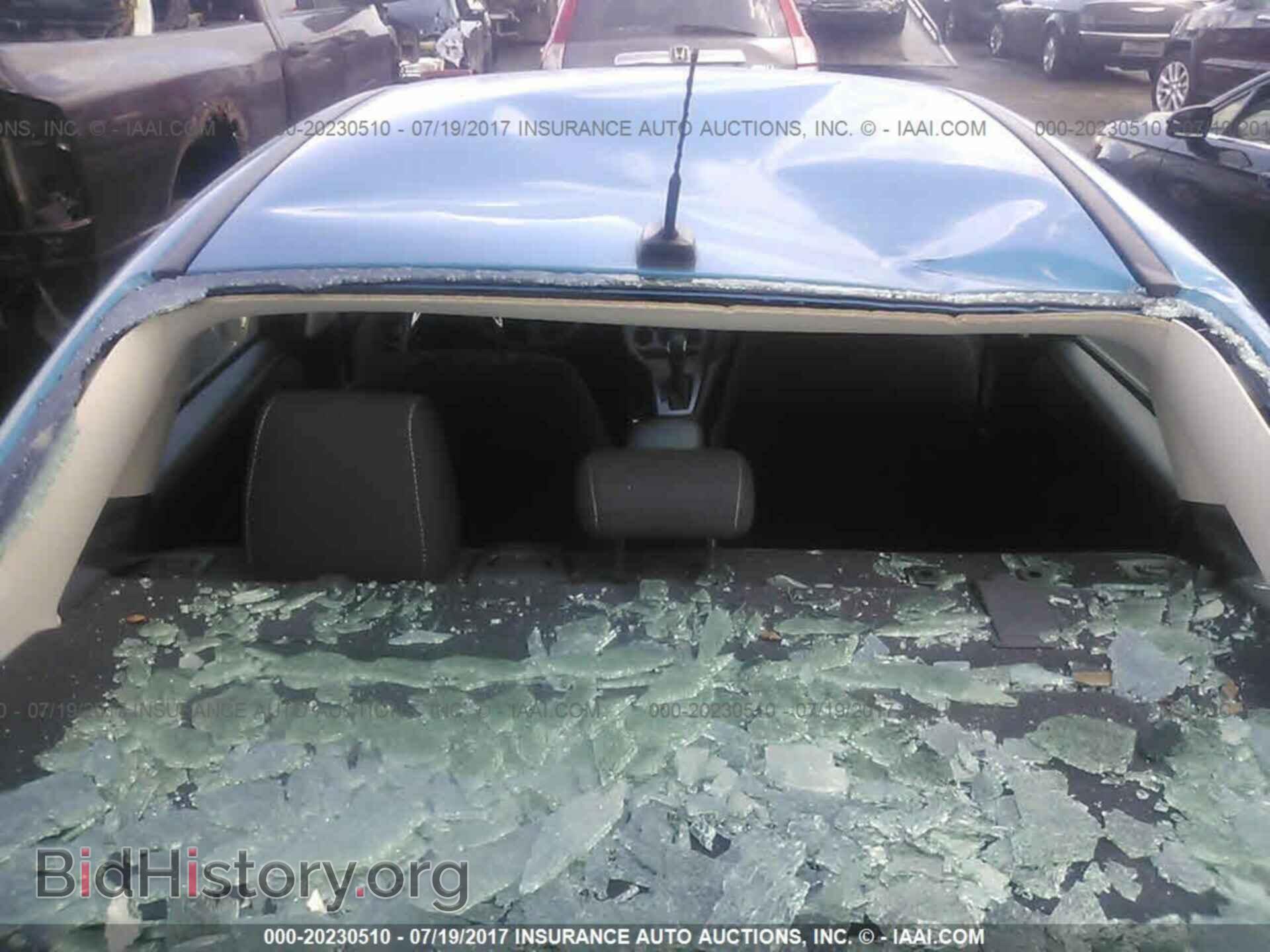 2012 Ford Focus - VIN: 1FAHP3F23CL234246 - Photo 6
