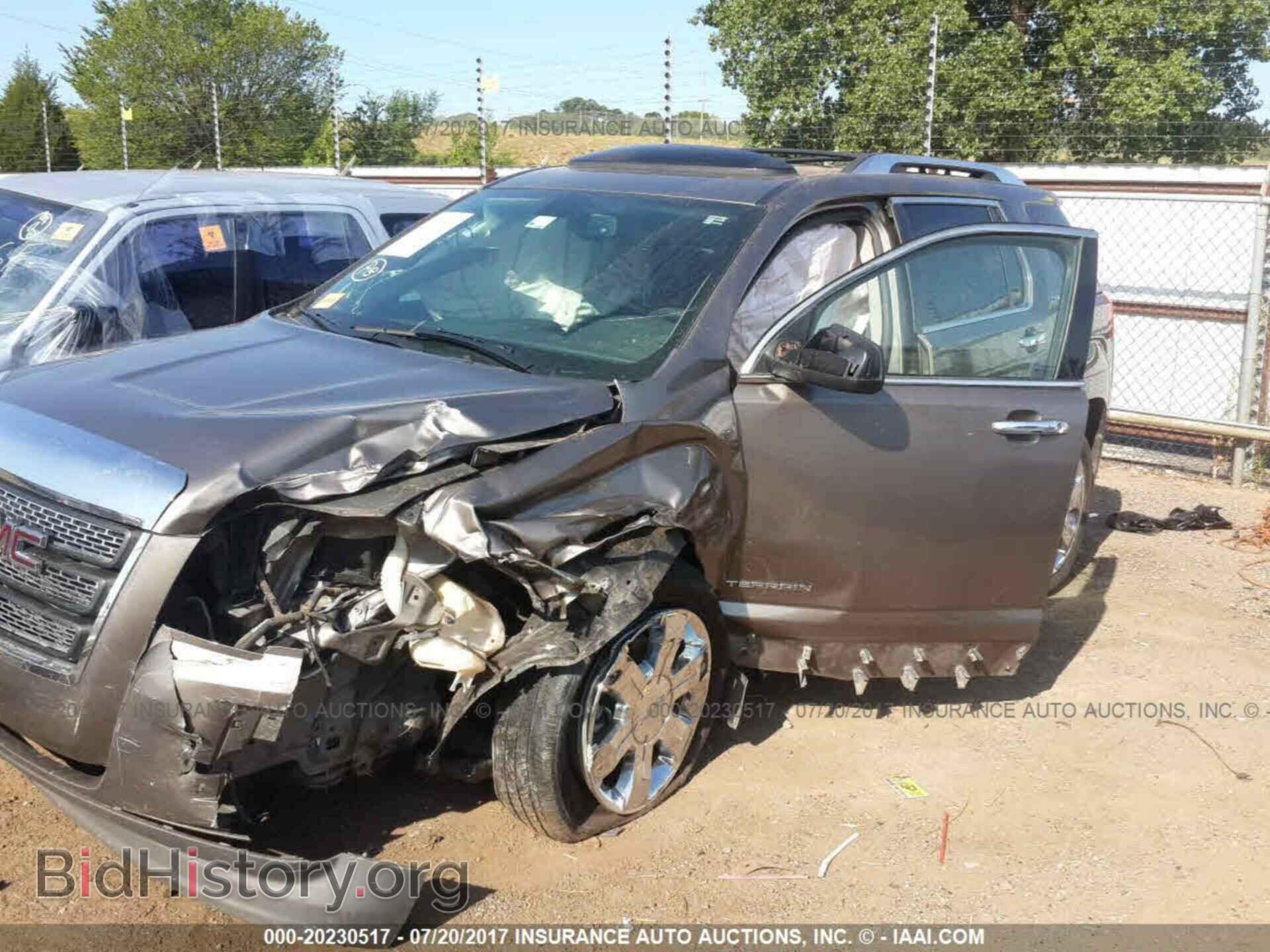 2011 Gmc Terrain - VIN: 2CTFLXE50B6303065 - Photo 2