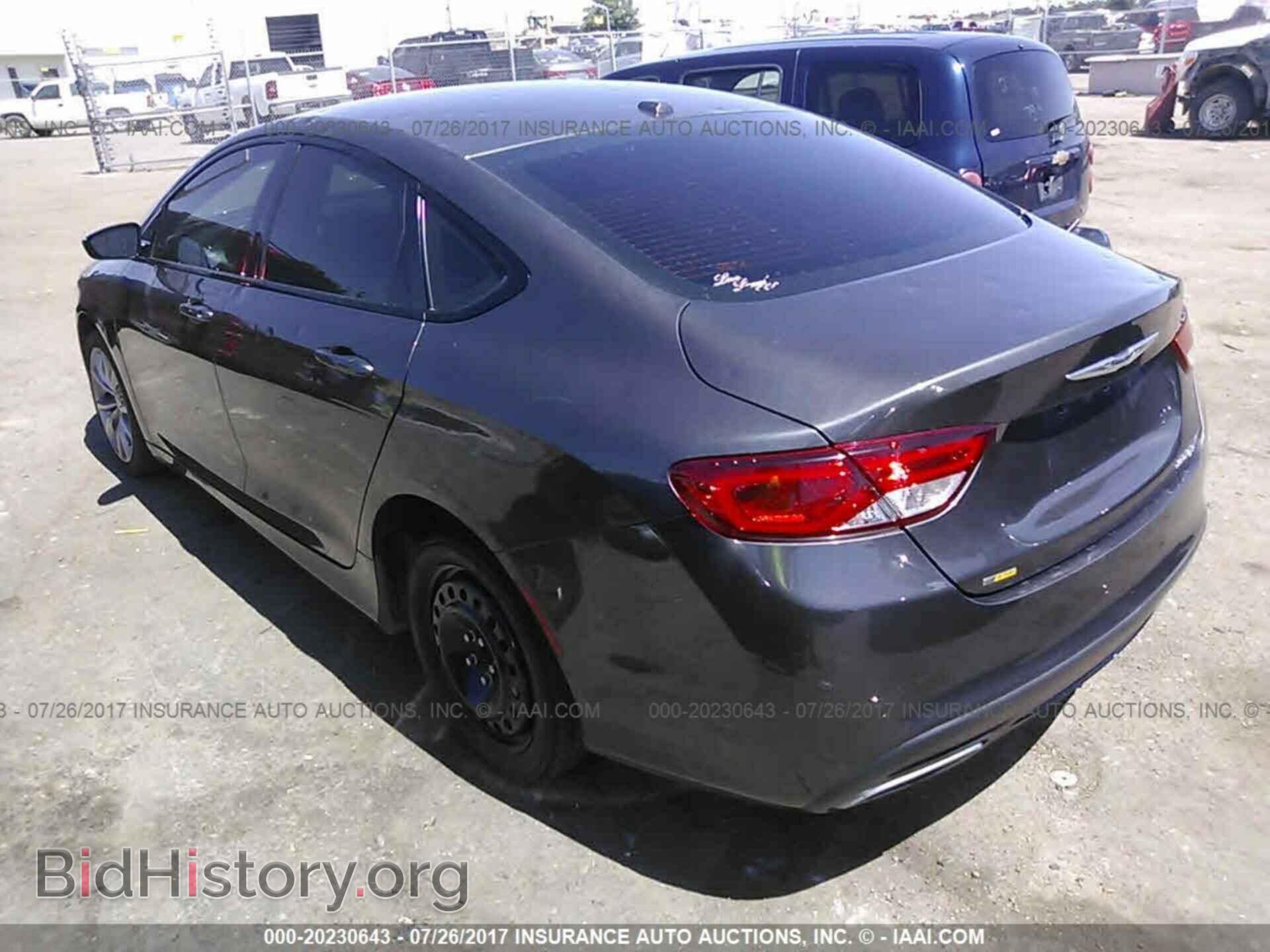 2015 Chrysler 200 - VIN: 1C3CCCBB2FN579366 - Photo 3