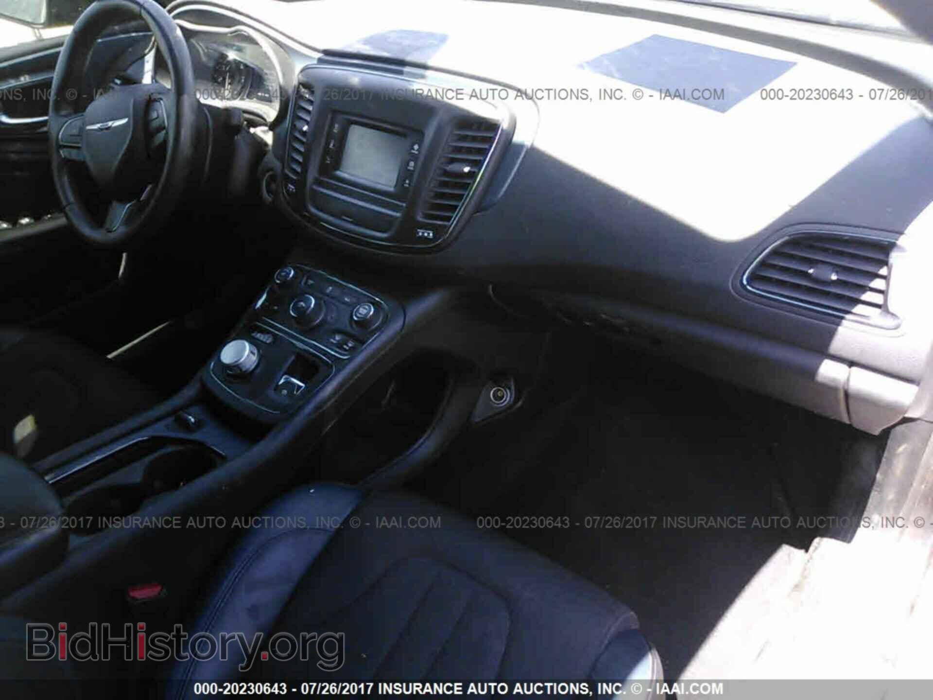 2015 Chrysler 200 - VIN: 1C3CCCBB2FN579366 - Photo 5