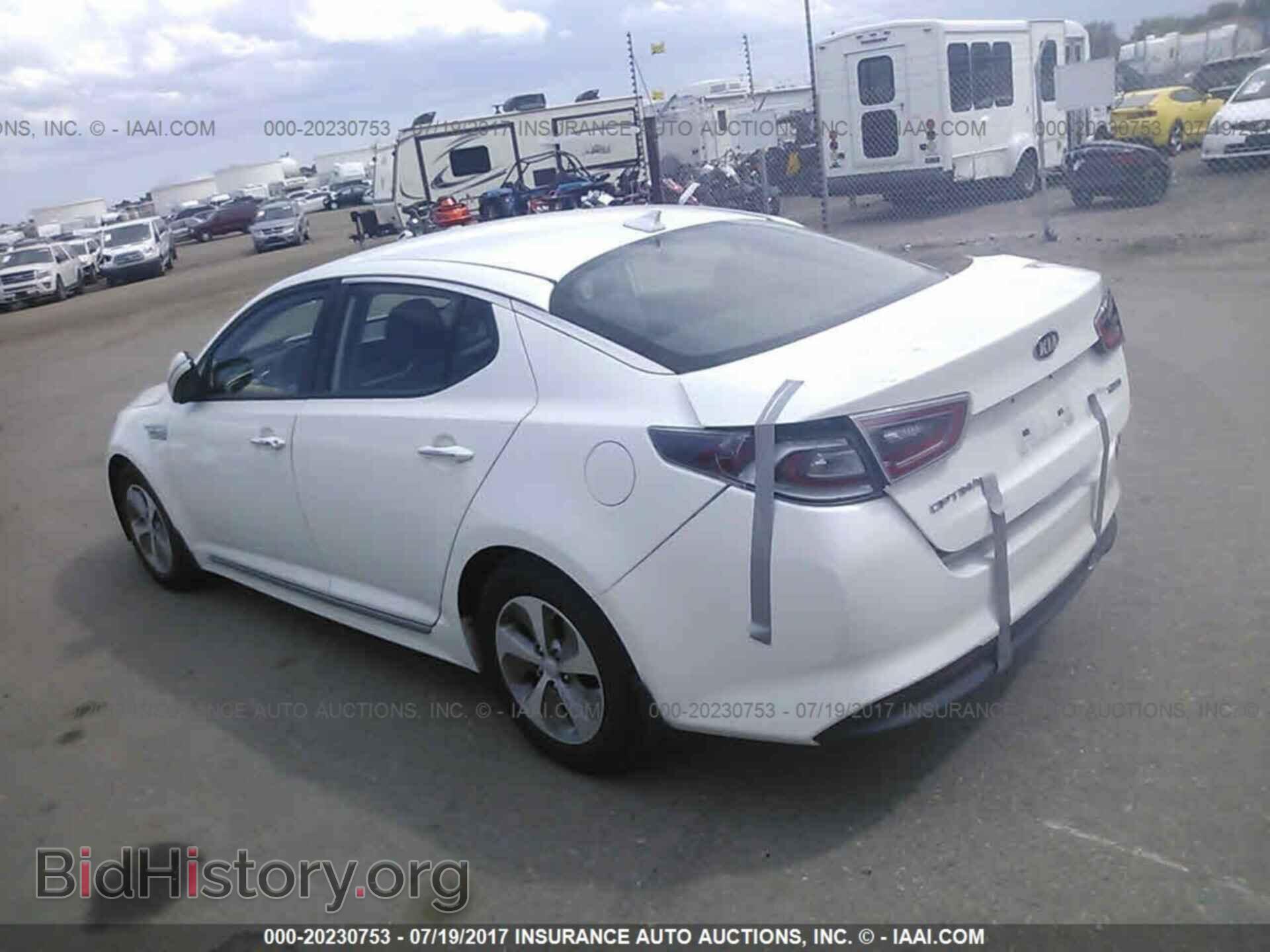 2015 Kia Optima - VIN: KNAGM4AD8F5083097 - Photo 3