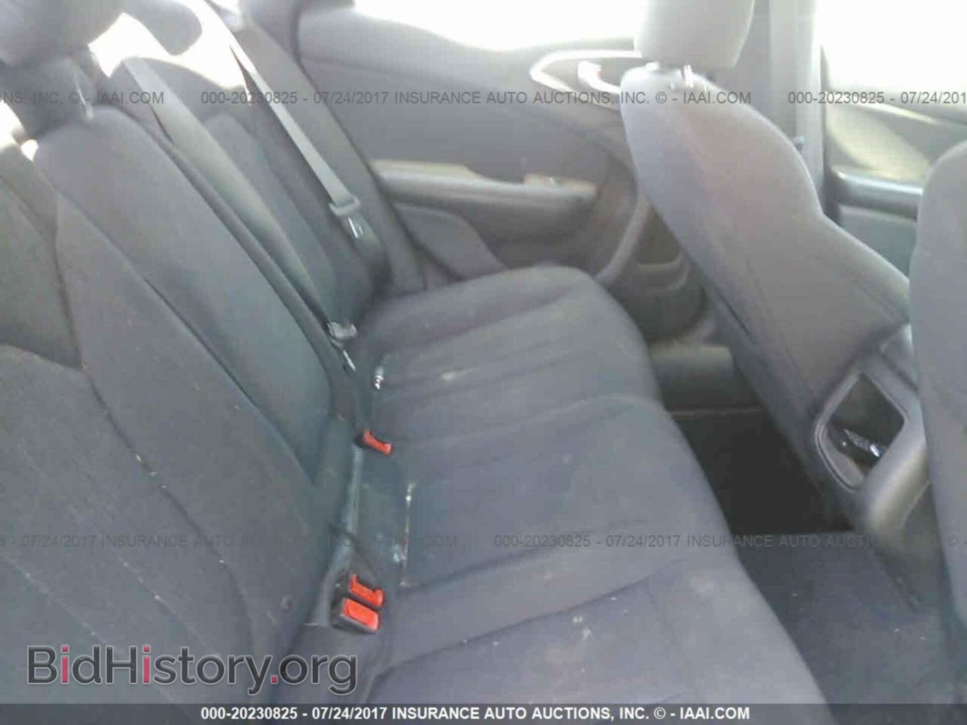 2015 Chrysler 200 - VIN: 1C3CCCAB1FN578176 - Photo 8