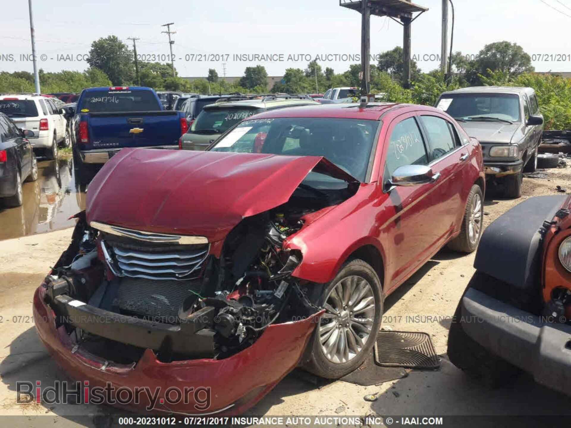2012 Chrysler 200 - VIN: 1C3CCBCB4CN277579 - Фото 2
