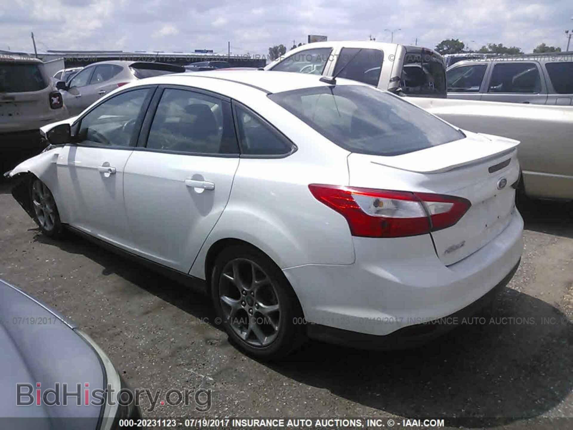 2014 Ford Focus - VIN: 1FADP3F25EL214128 - Фото 3