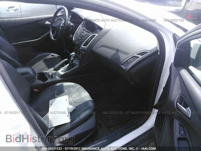 2014 Ford FOCUS (VIN 1FADP3F25EL214128) — фото 5 из 10