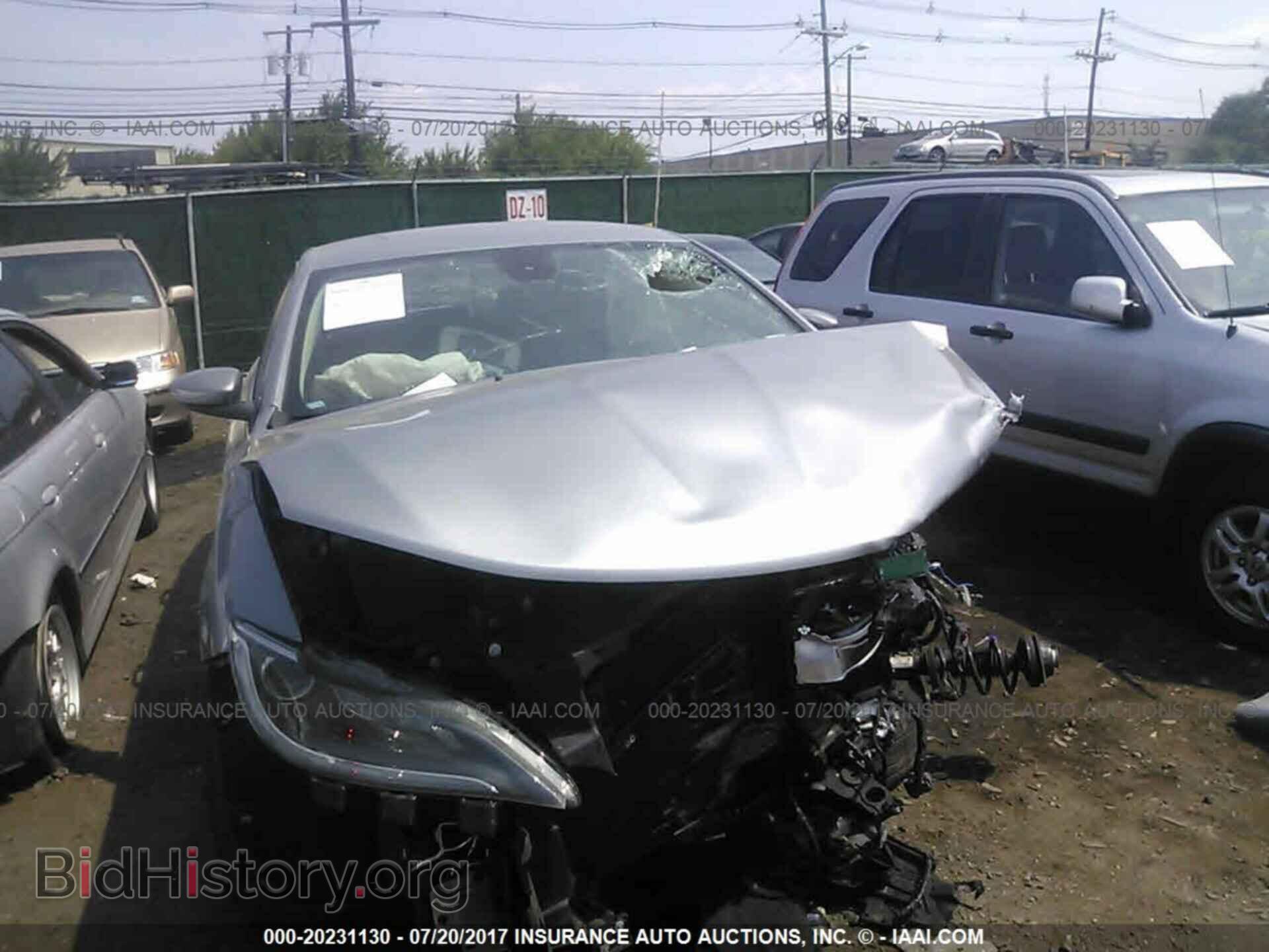 Photo 1C3CCCABXFN741617 - Chrysler 200 2015