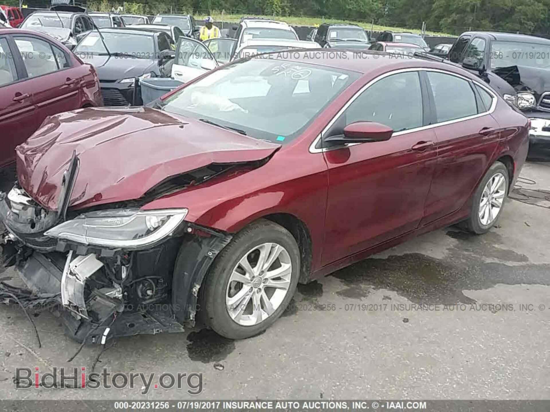 2015 Chrysler 200 - VIN: 1C3CCCAB9FN699067 - Photo 2