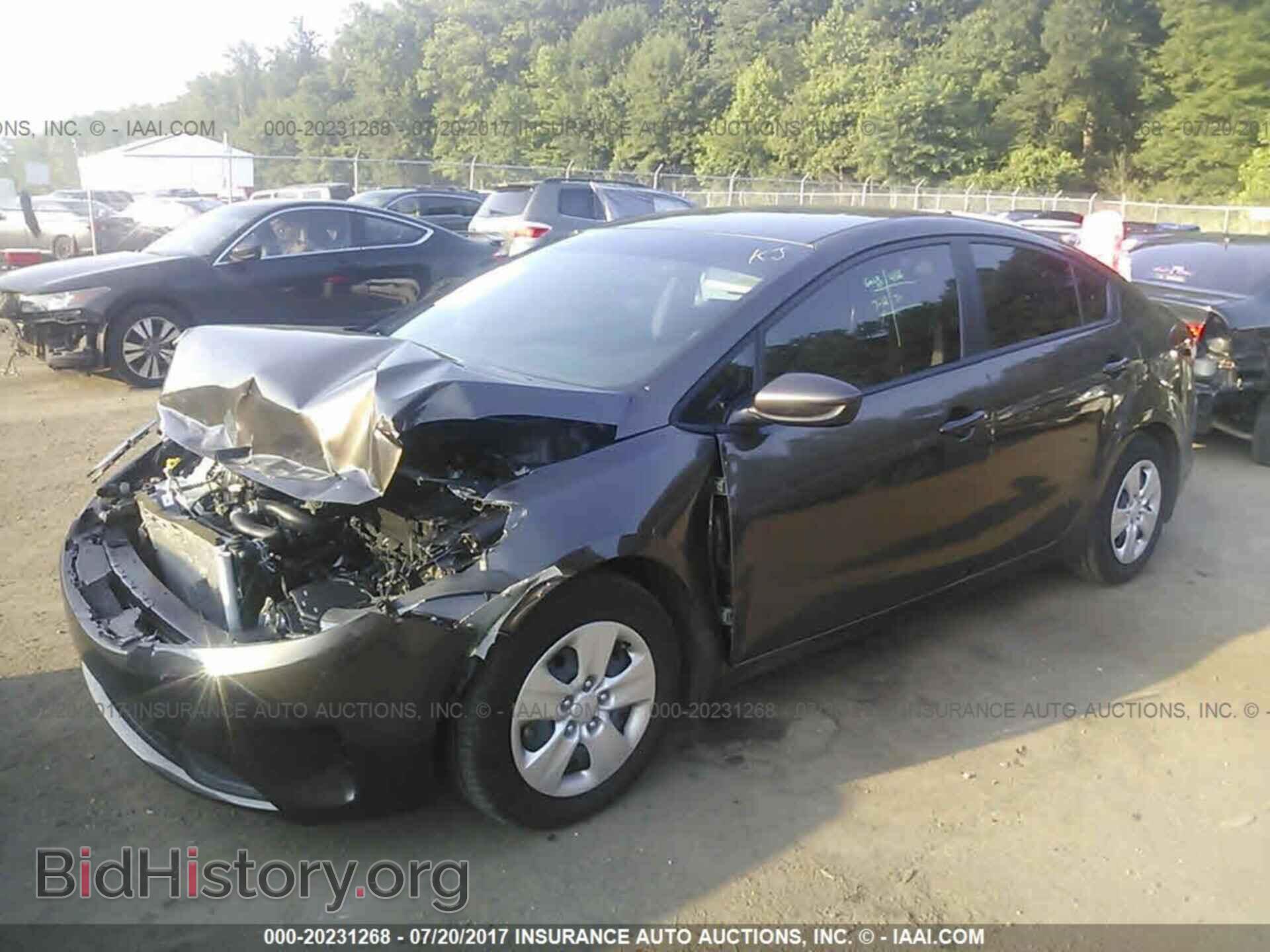 2017 Kia Forte - VIN: 3KPFK4A7XHE057445 - Фото 2