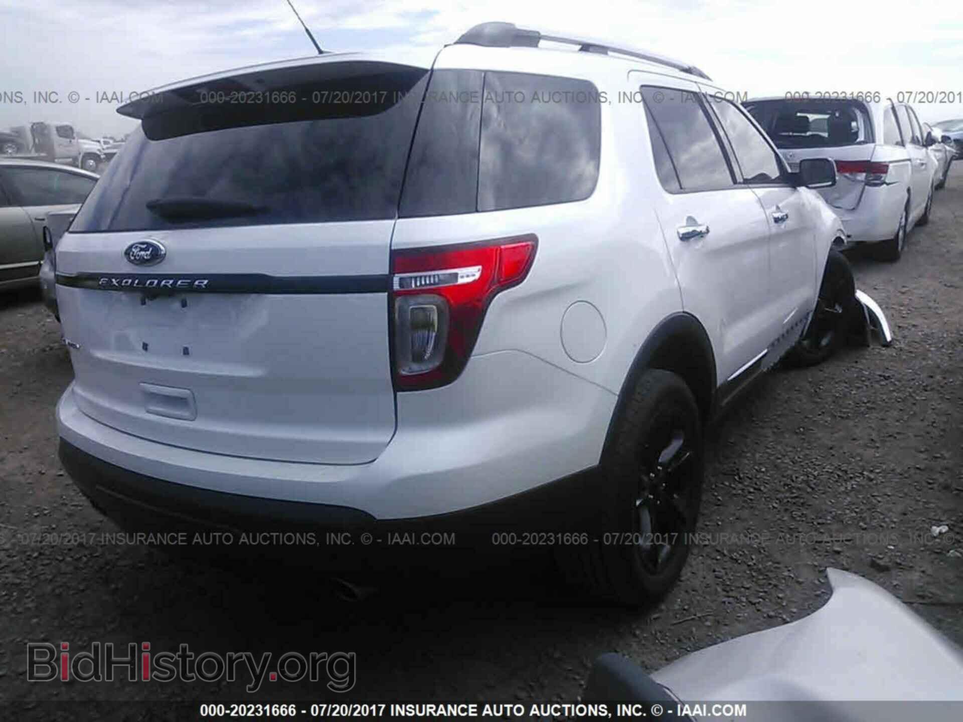 2014 Ford Explorer - VIN: 1FM5K7F89EGB10688 - Photo 4