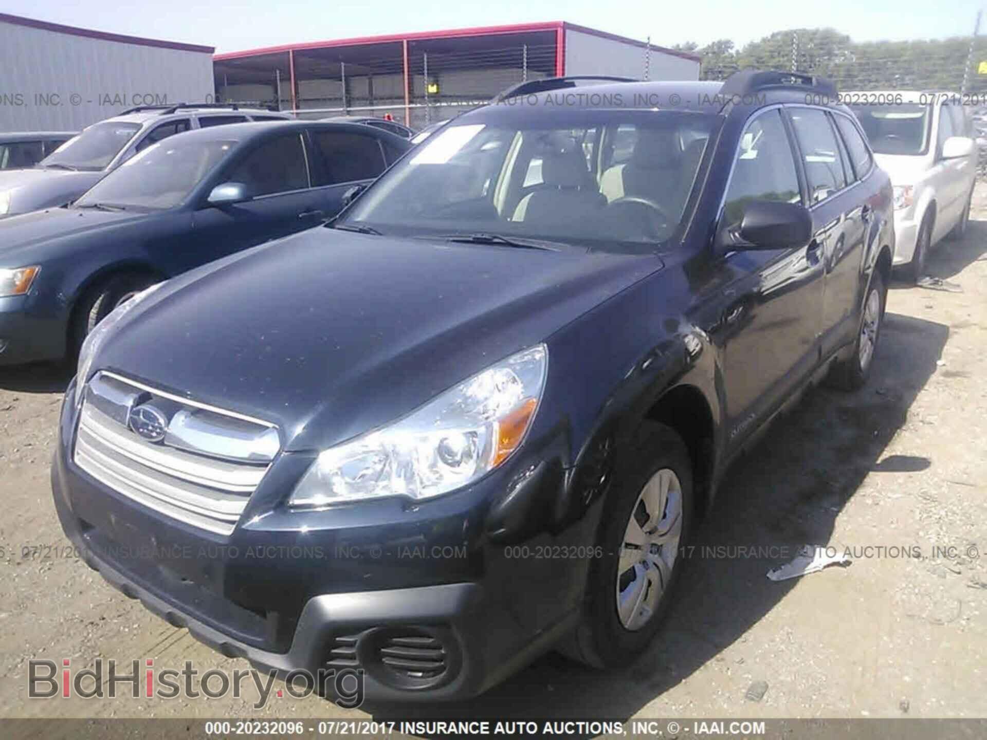 2013 Subaru Outback - VIN: 4S4BRCAC3D3305825 - Photo 2