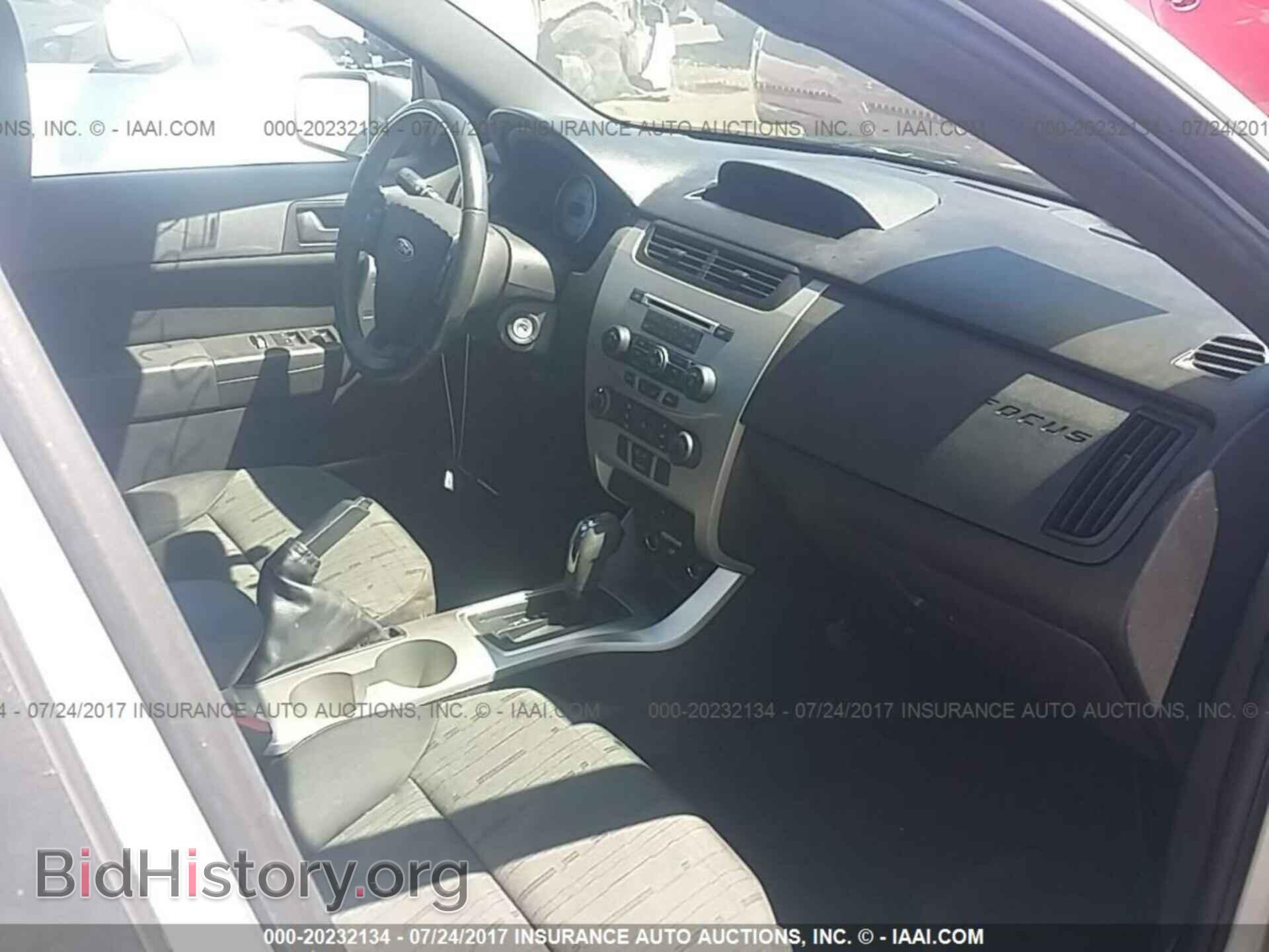 2011 Ford Focus - VIN: 1FAHP3FN6BW181002 - Фото 5