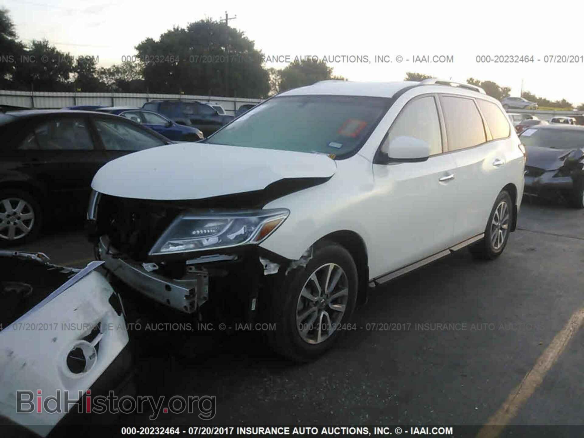 2014 Nissan Pathfinder - VIN: 5N1AR2MN5EC735005 - Фото 2