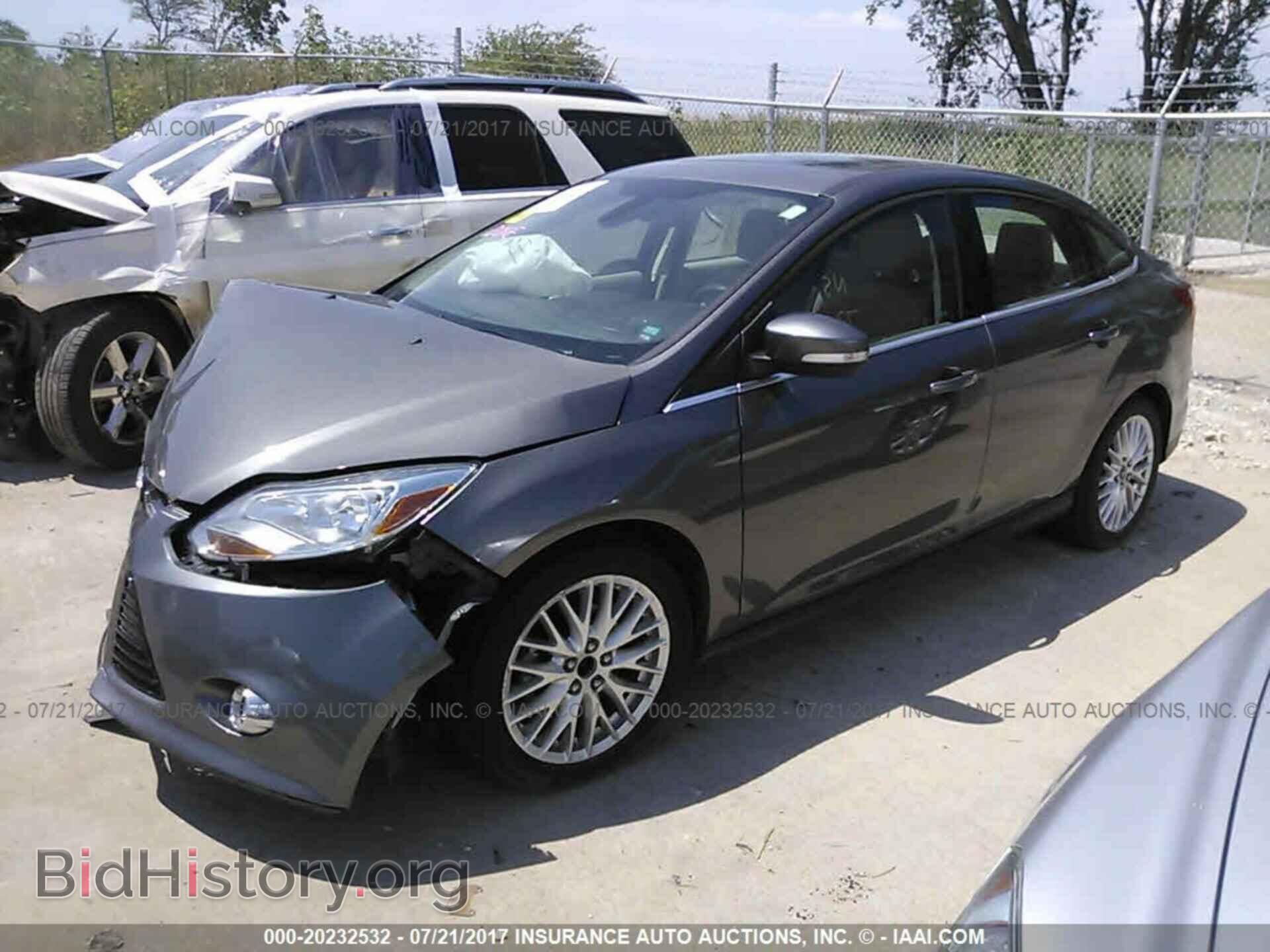 2012 Ford Focus - VIN: 1FAHP3H24CL273148 - Photo 2