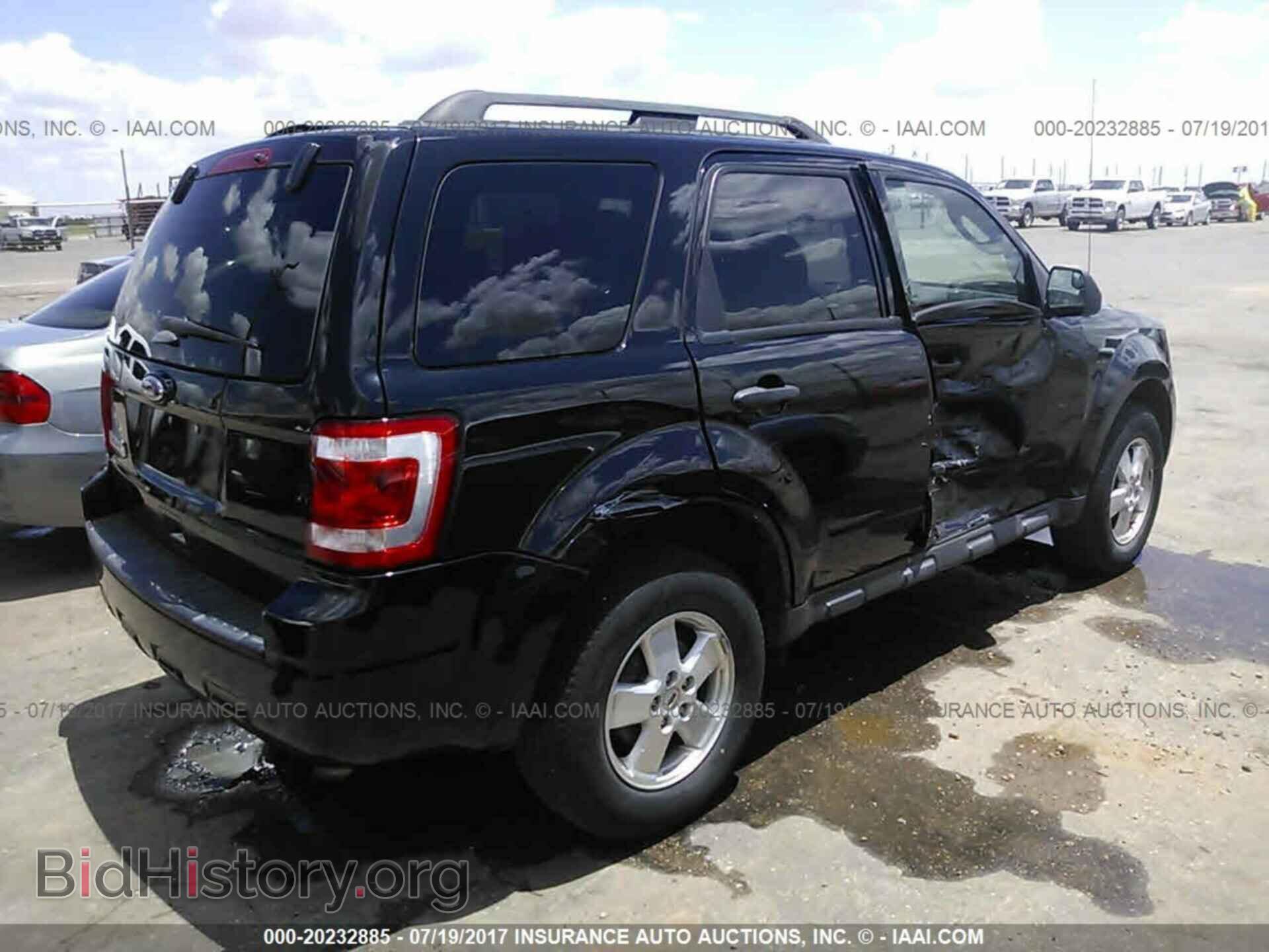 2012 Ford Escape - VIN: 1FMCU0D72CKB63696 - Photo 4
