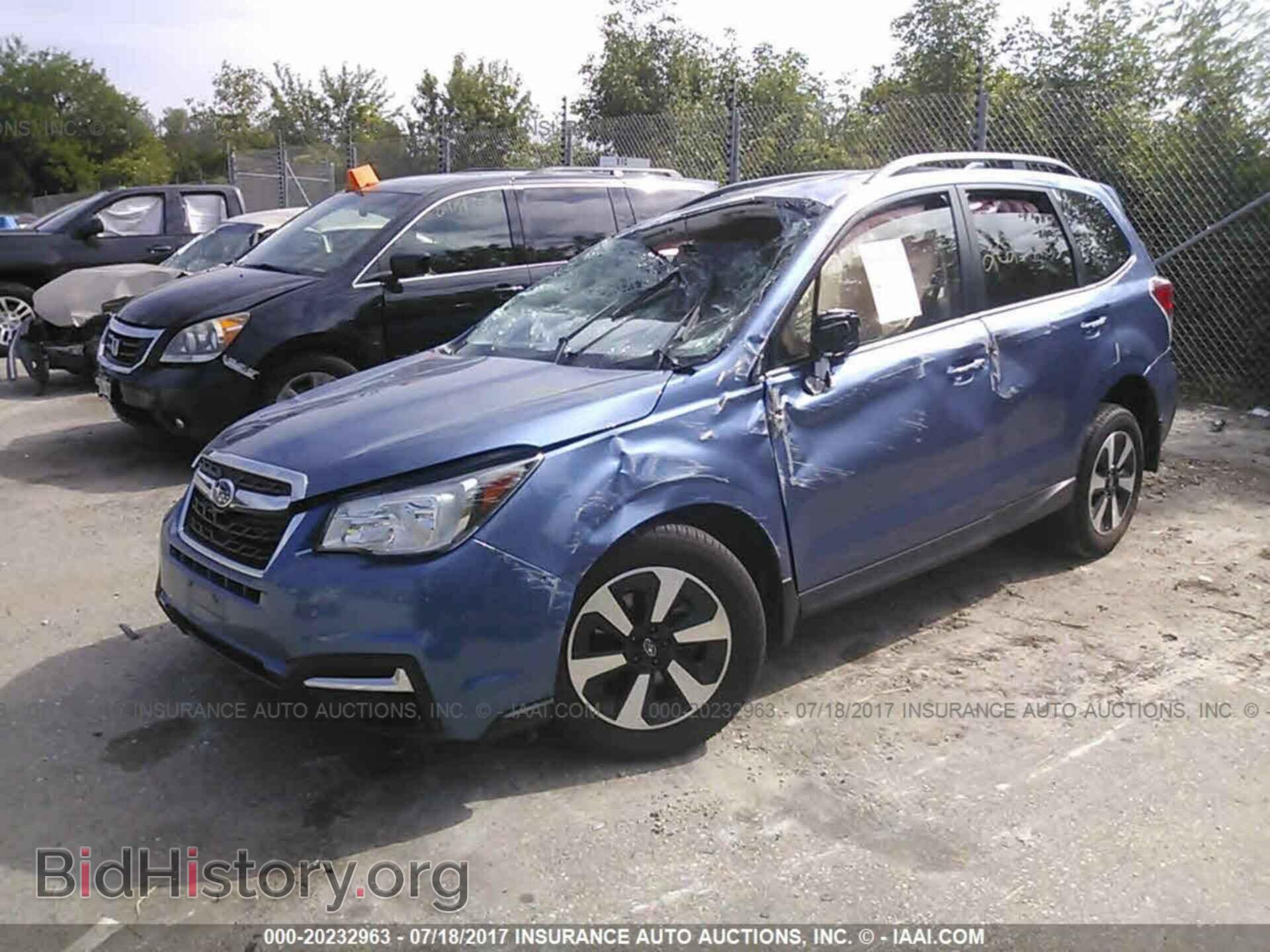 2017 Subaru Forester - VIN: JF2SJAEC8HH403589 - Photo 2