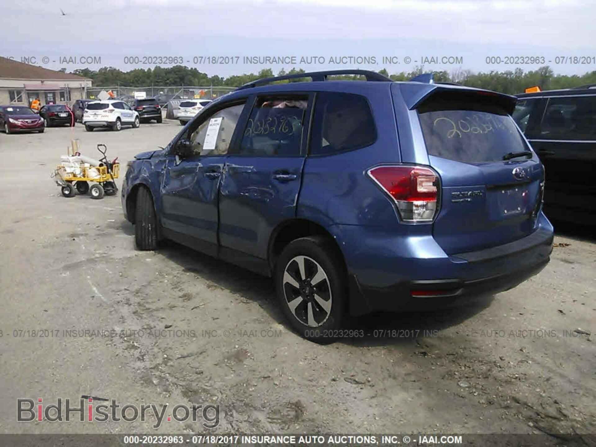 2017 Subaru Forester - VIN: JF2SJAEC8HH403589 - Photo 3