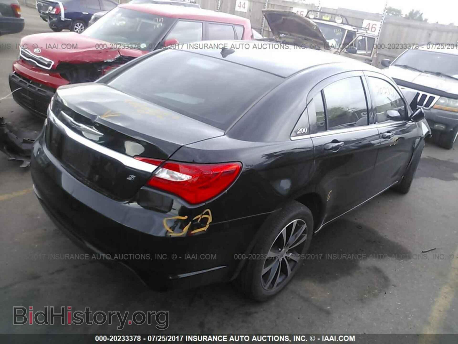 2013 Chrysler 200 - VIN: 1C3CCBBB3DN514016 - Photo 4