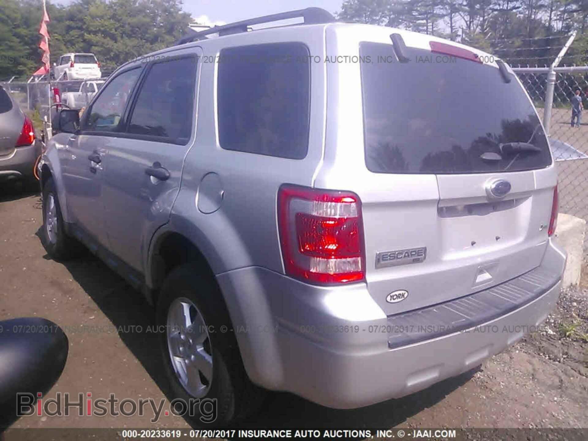 2012 Ford Escape - VIN: 1FMCU0DG0CKC28660 - Photo 3