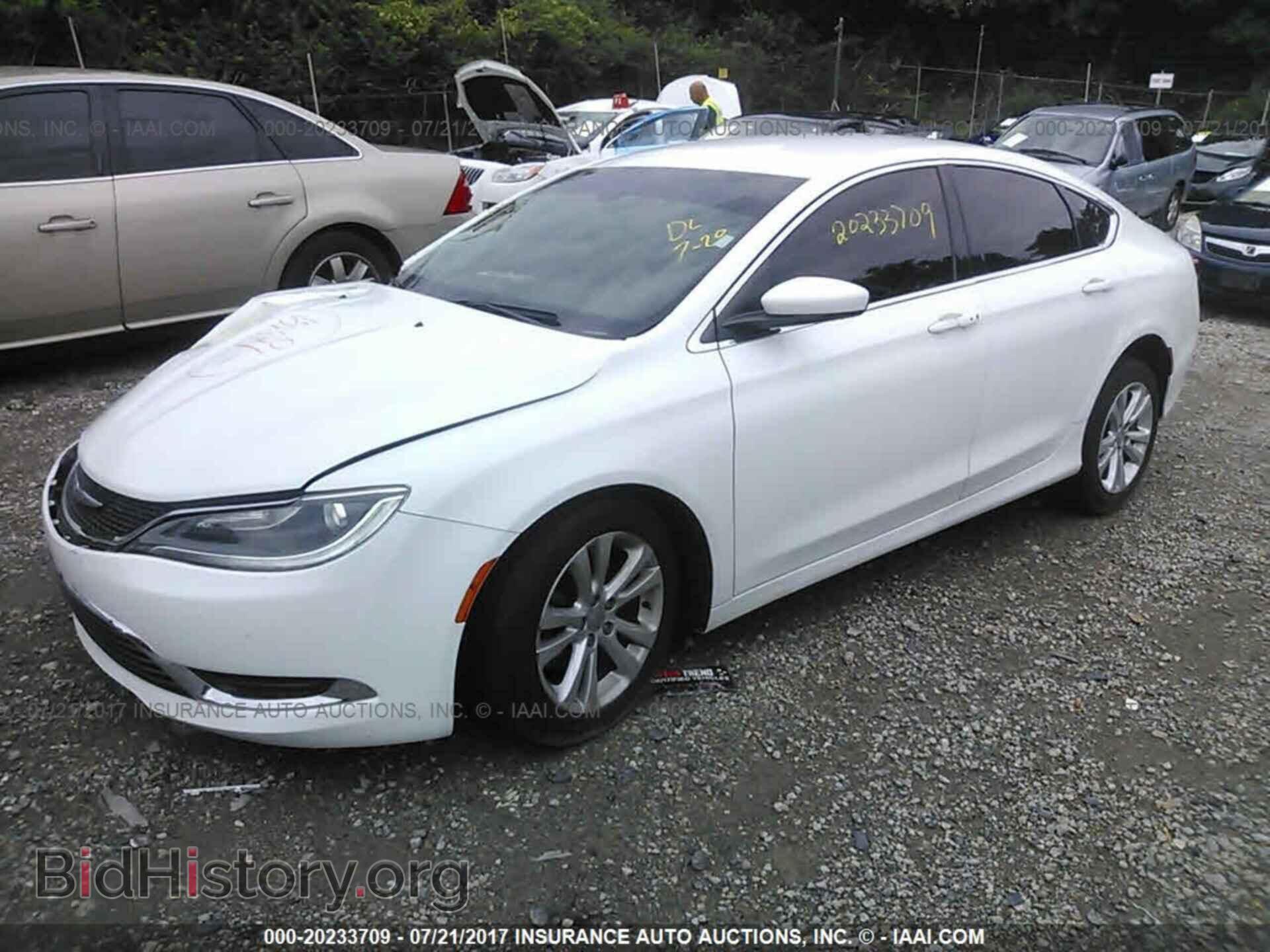2015 Chrysler 200 - VIN: 1C3CCCAB1FN641258 - Фото 2