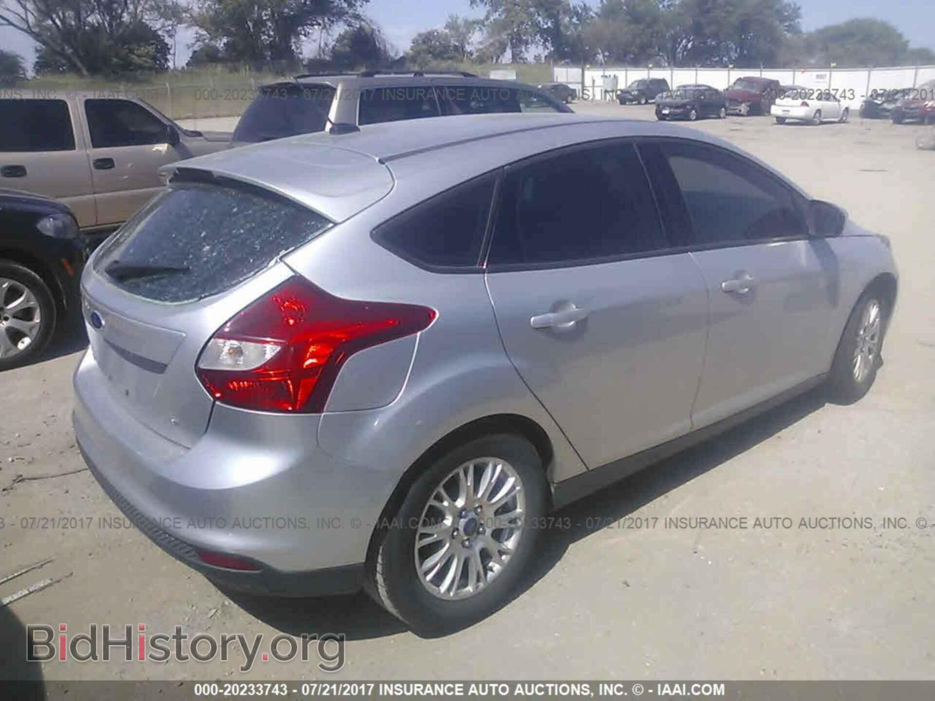 2012 Ford Focus - VIN: 1FAHP3K24CL178940 - Photo 4