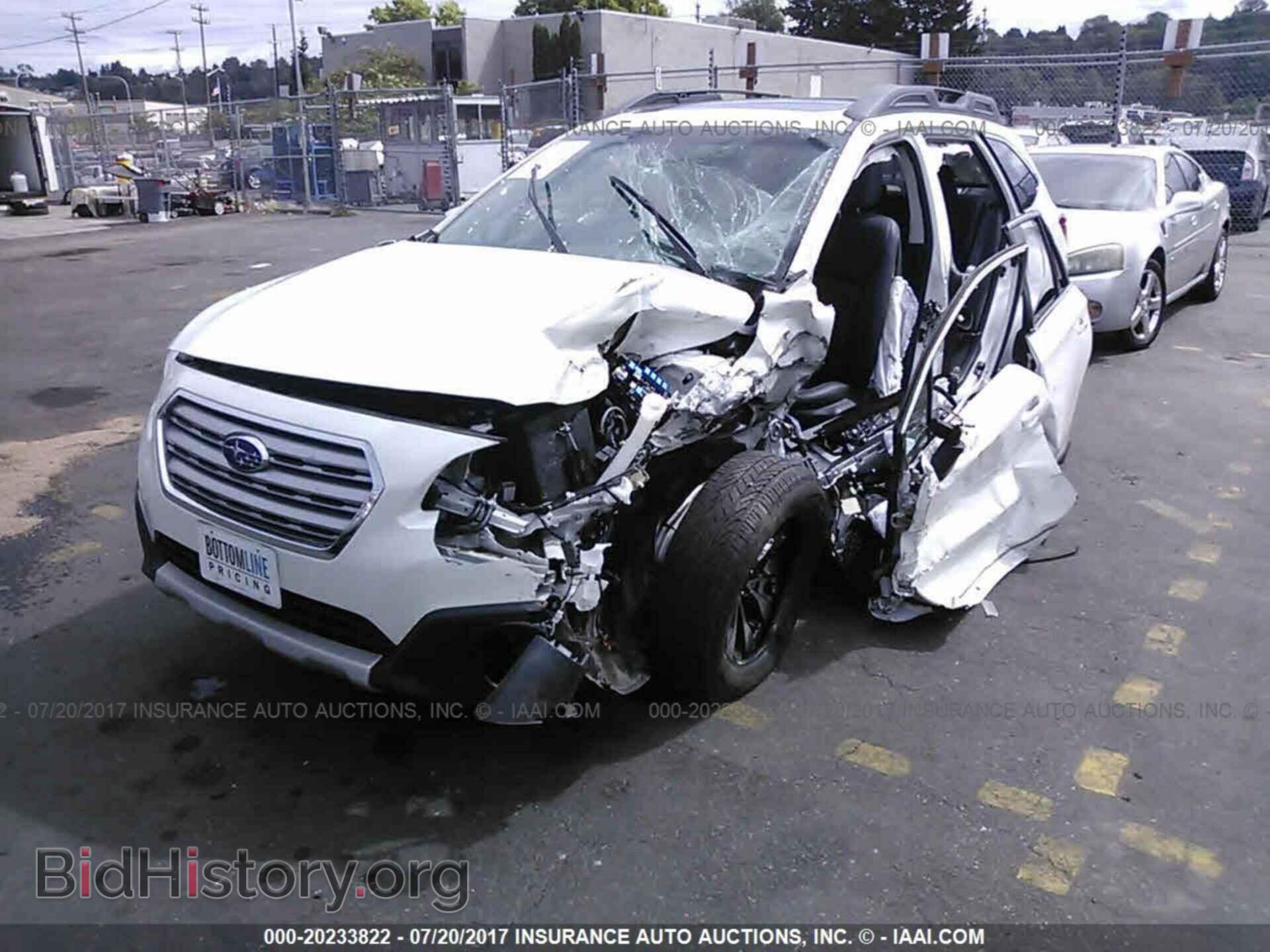 2015 Subaru Outback - VIN: 4S4BSENC4F3218254 - Фото 2
