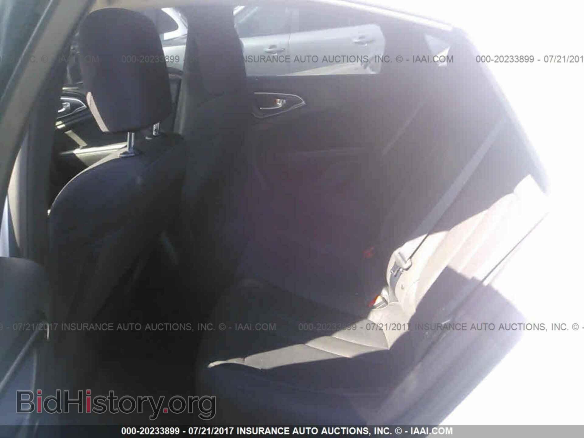 2015 Chrysler 200 - VIN: 1C3CCCAB1FN752702 - Photo 8