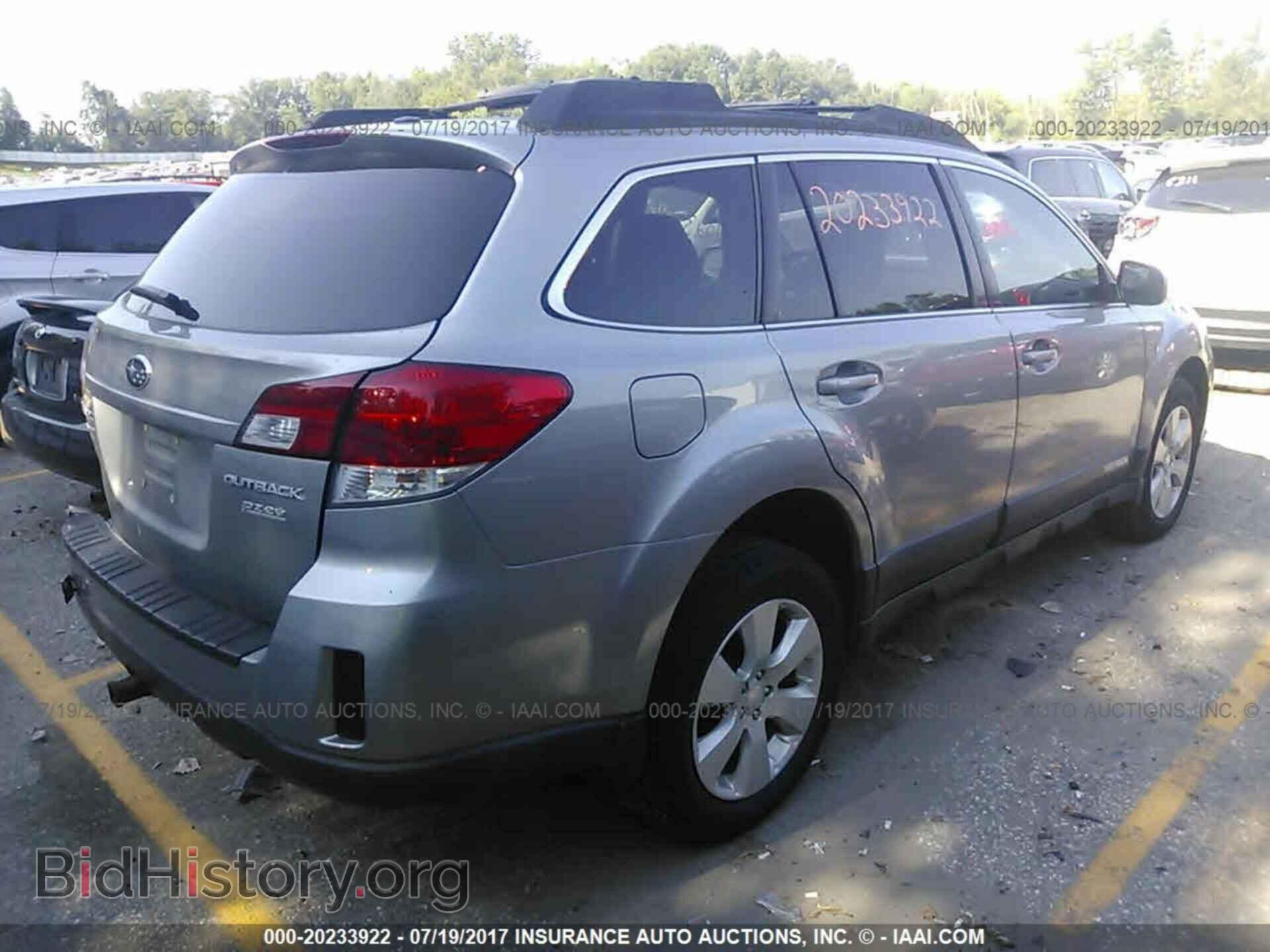 2011 Subaru Outback - VIN: 4S4BRBCC6B3365960 - Фото 4