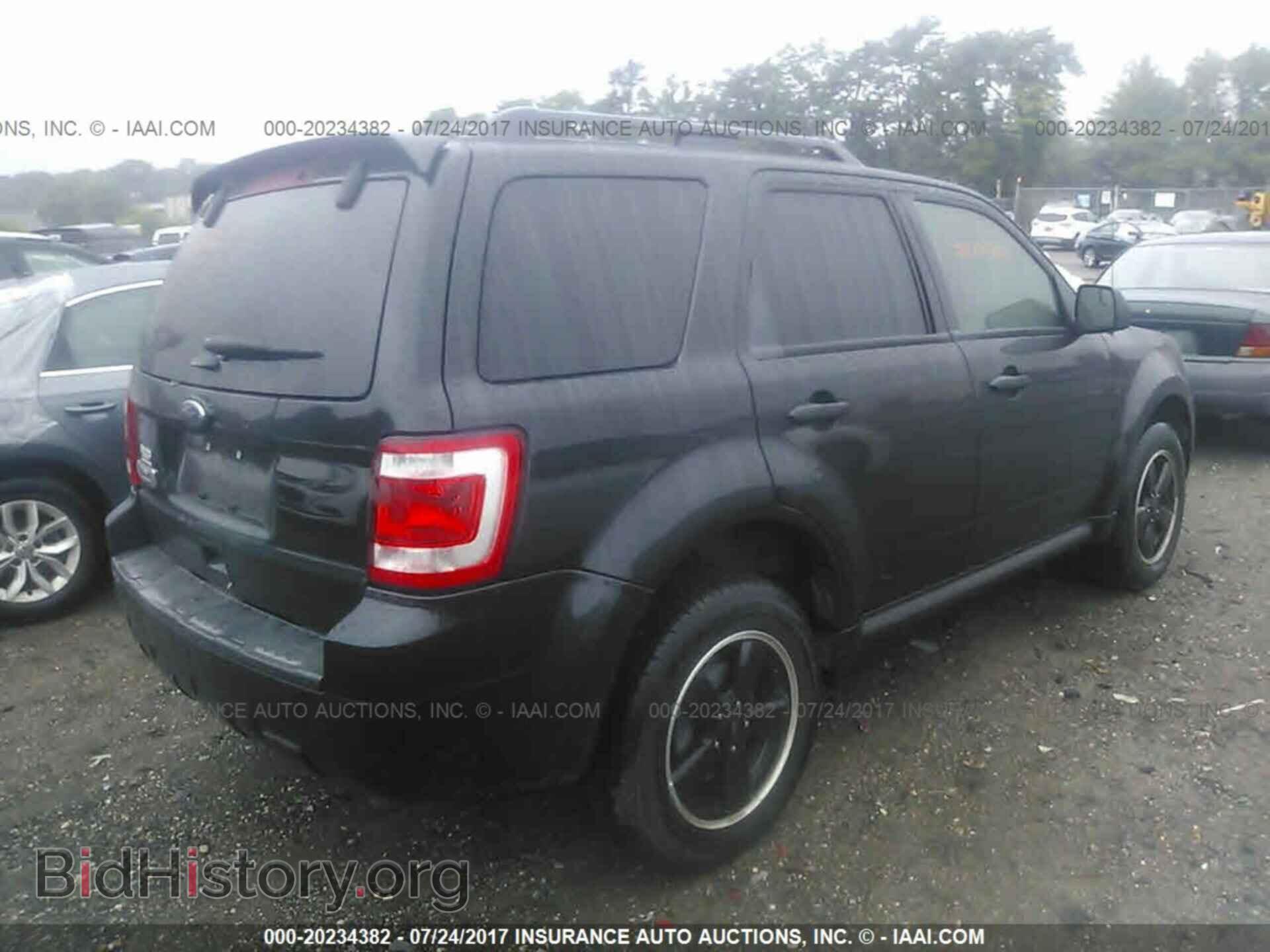 2011 Ford Escape - VIN: 1FMCU0D7XBKB32243 - Фото 4