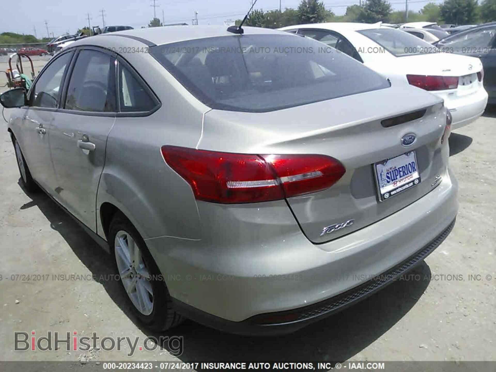 2015 Ford Focus - VIN: 1FADP3F20FL335229 - Photo 3