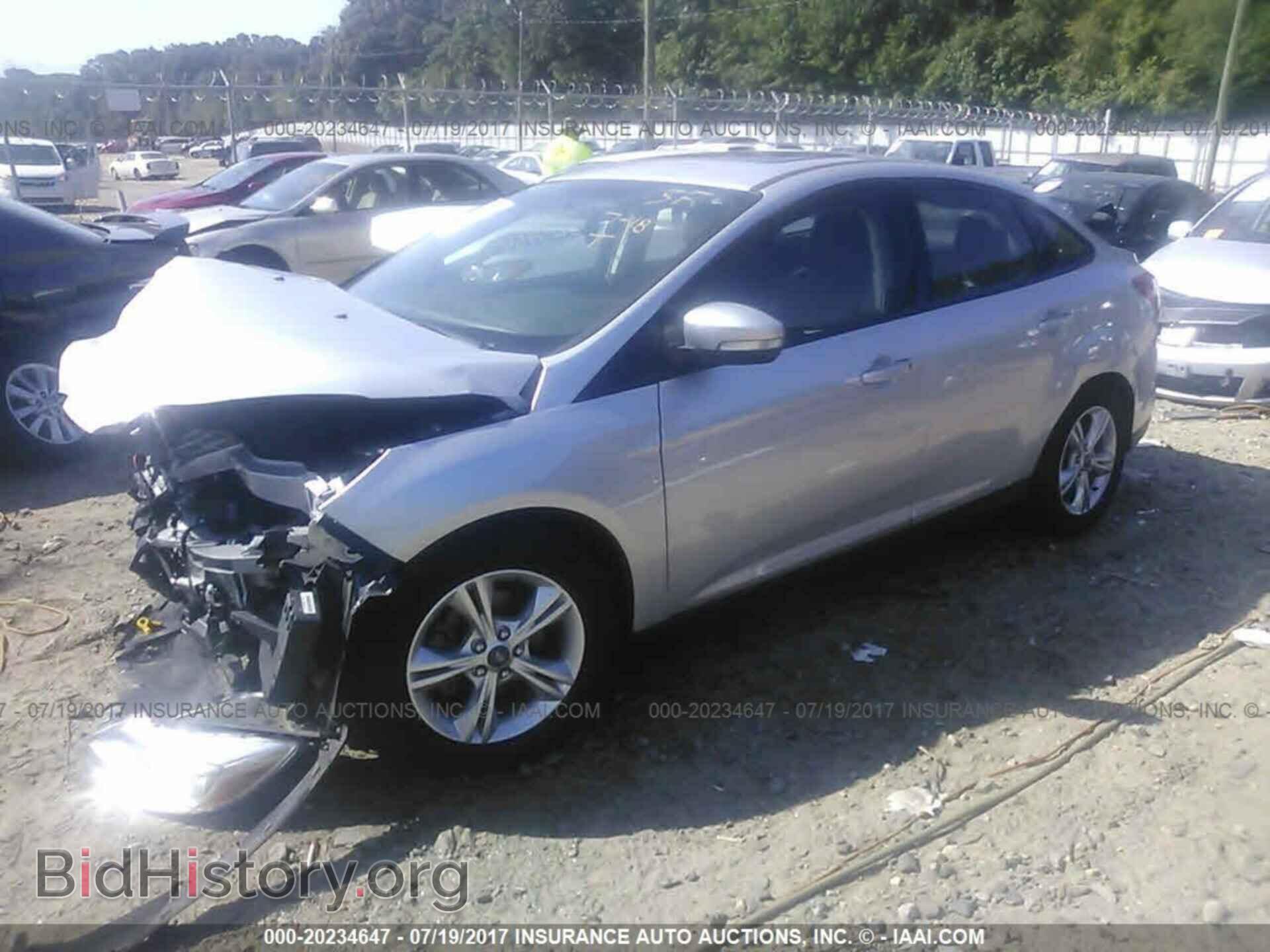 2014 Ford Focus - VIN: 1FADP3F24EL367521 - Photo 2