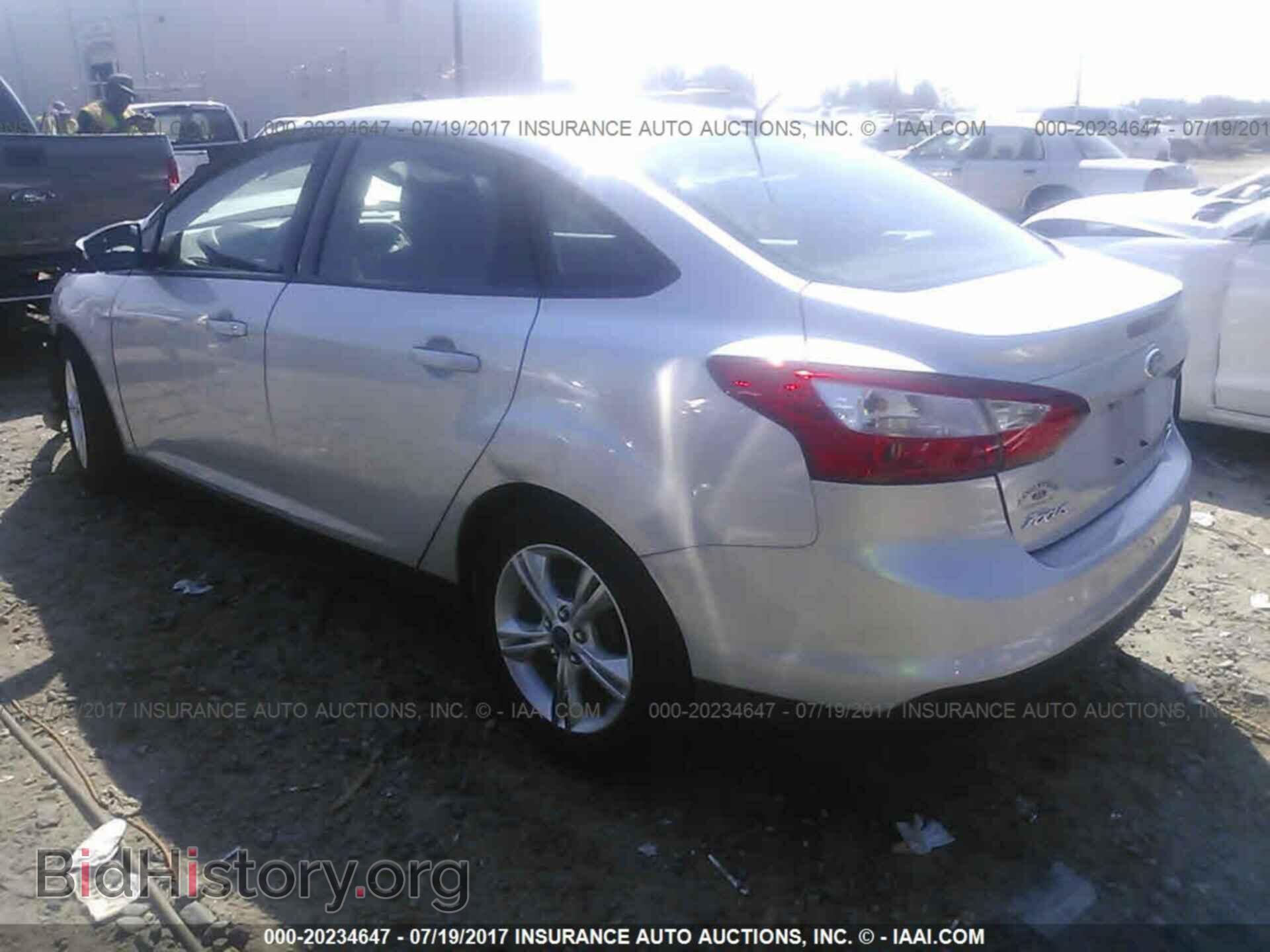 2014 Ford Focus - VIN: 1FADP3F24EL367521 - Photo 3