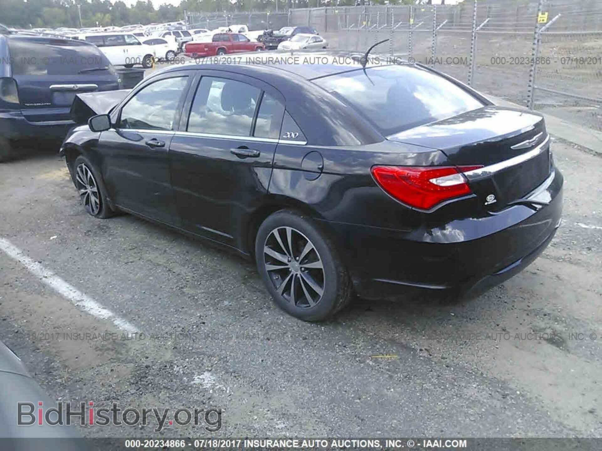 2014 Chrysler 200 - VIN: 1C3CCBBBXEN197644 - Фото 3