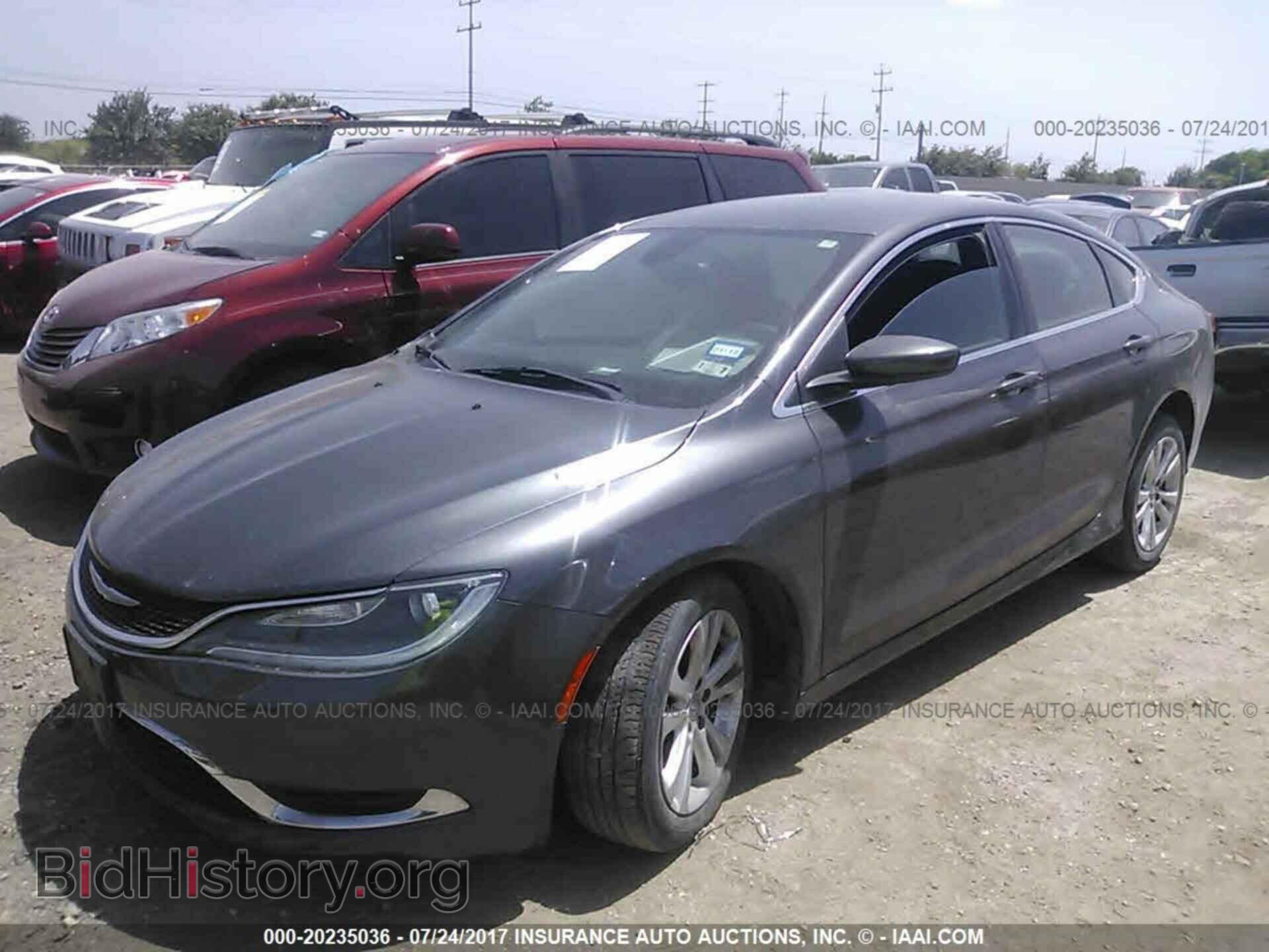 2015 Chrysler 200 - VIN: 1C3CCCAB0FN636021 - Photo 2