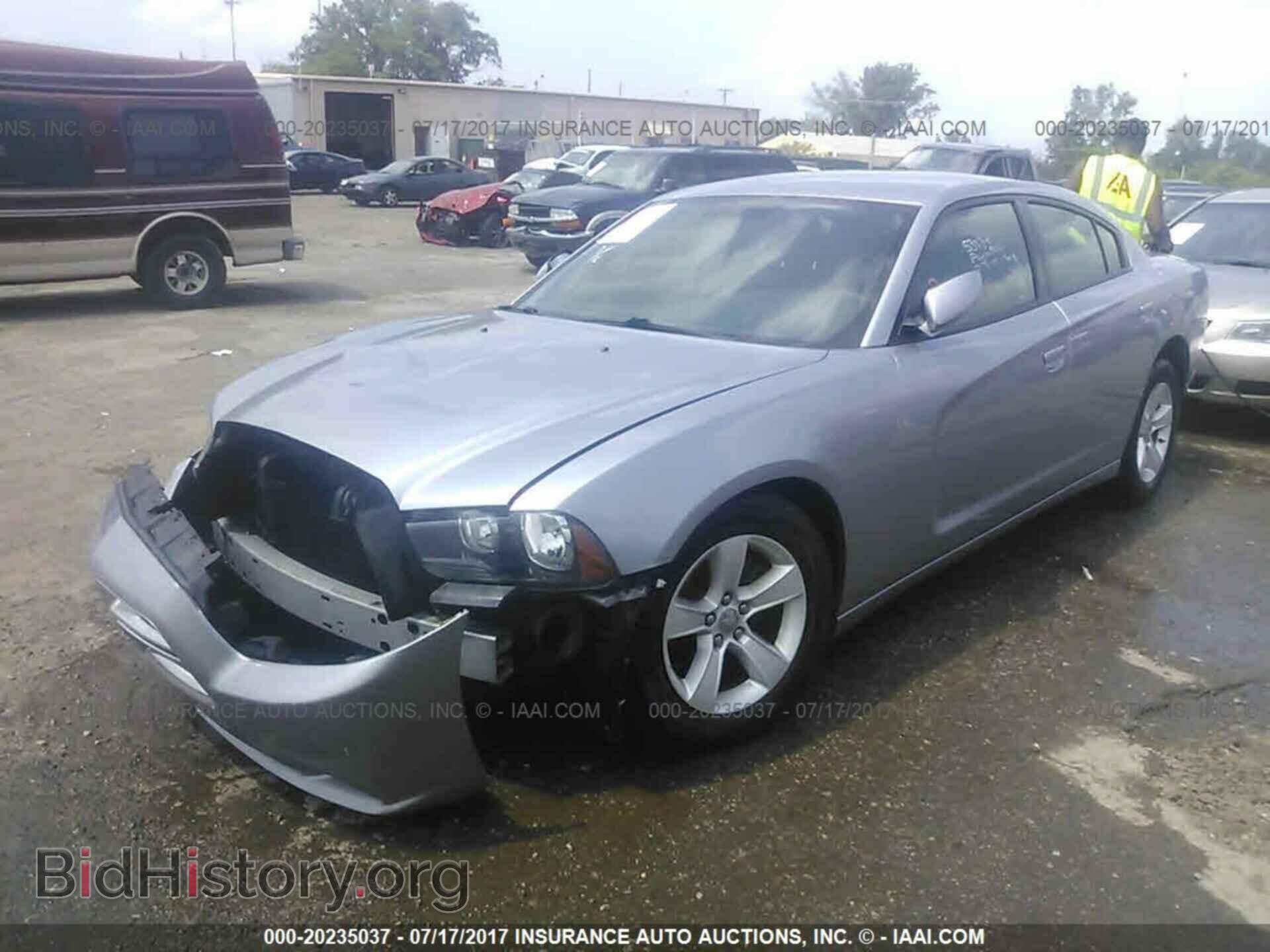 2013 Dodge Charger - VIN: 2C3CDXBG5DH591517 - Photo 2